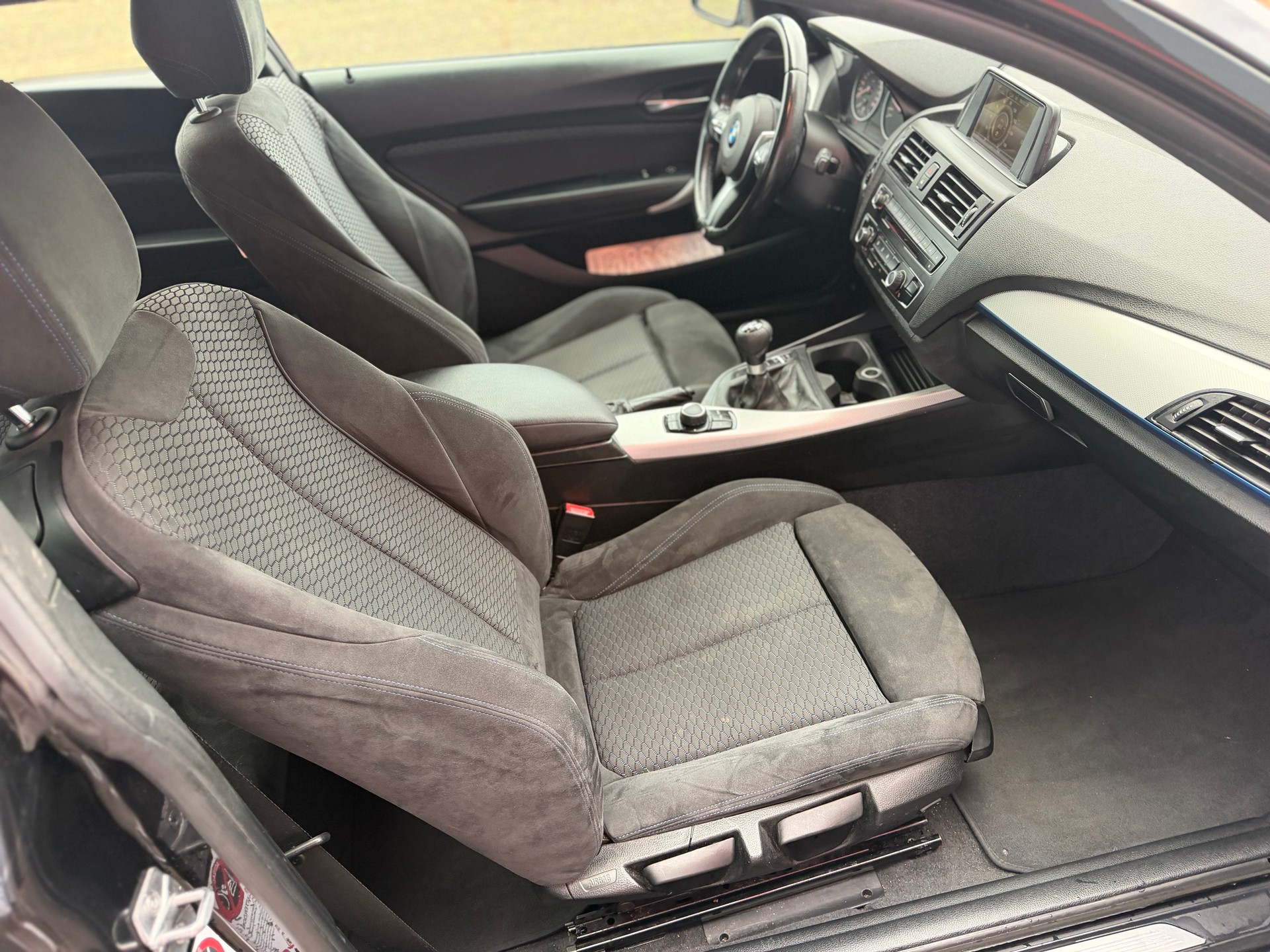 BMW 116i Sport Line-image-10