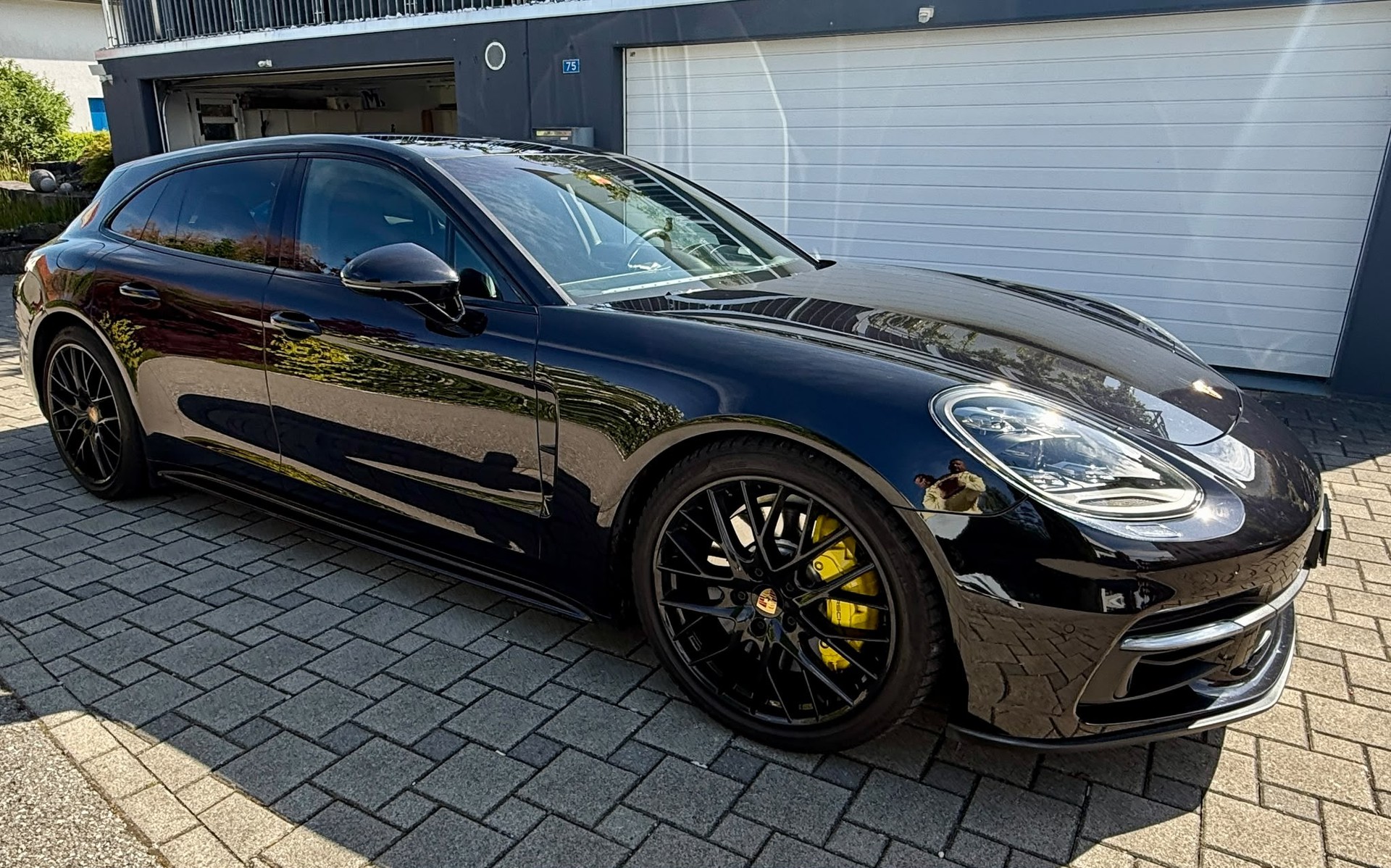 PORSCHE Panamera 4 E-Hybrid Sport Turismo PDK-image-2