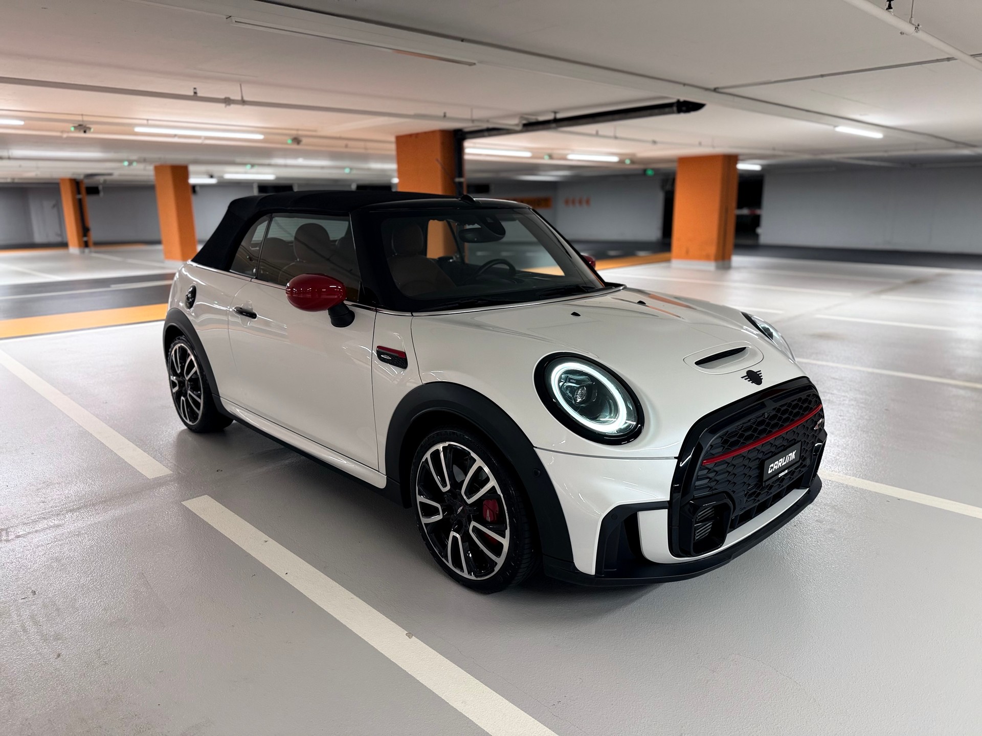 MINI Cooper John Cooper Works Cabriolet Steptronic-image-2