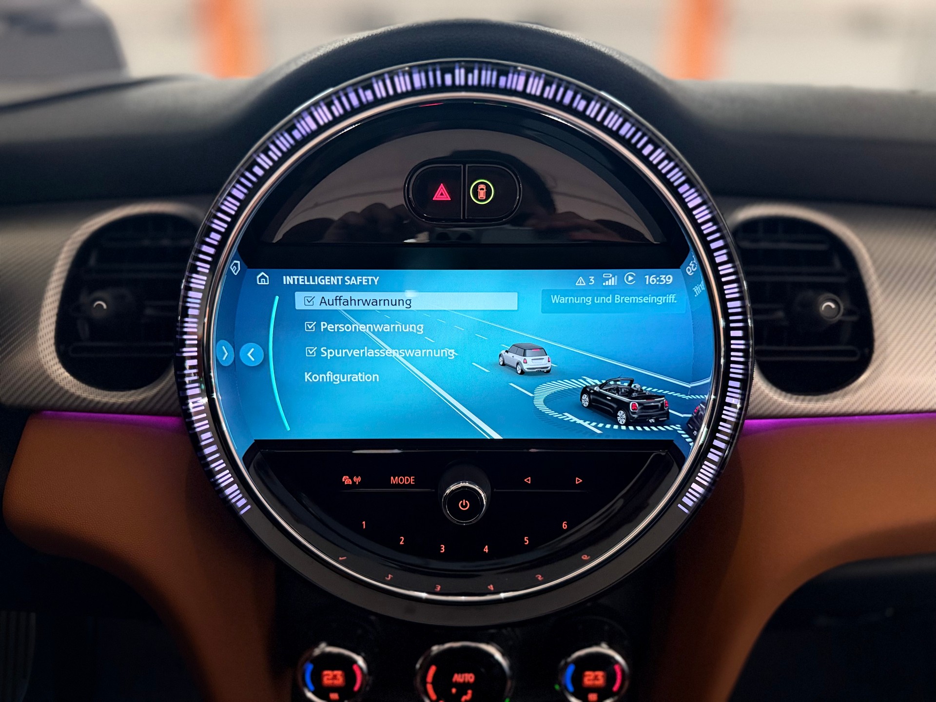 MINI Cooper John Cooper Works Cabriolet Steptronic-image-26