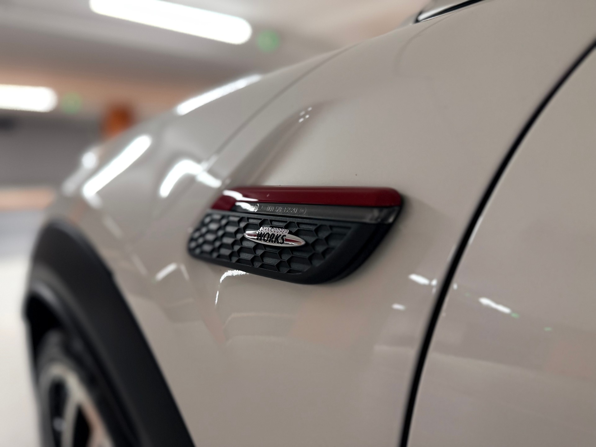 MINI Cooper John Cooper Works Cabriolet Steptronic-image-29
