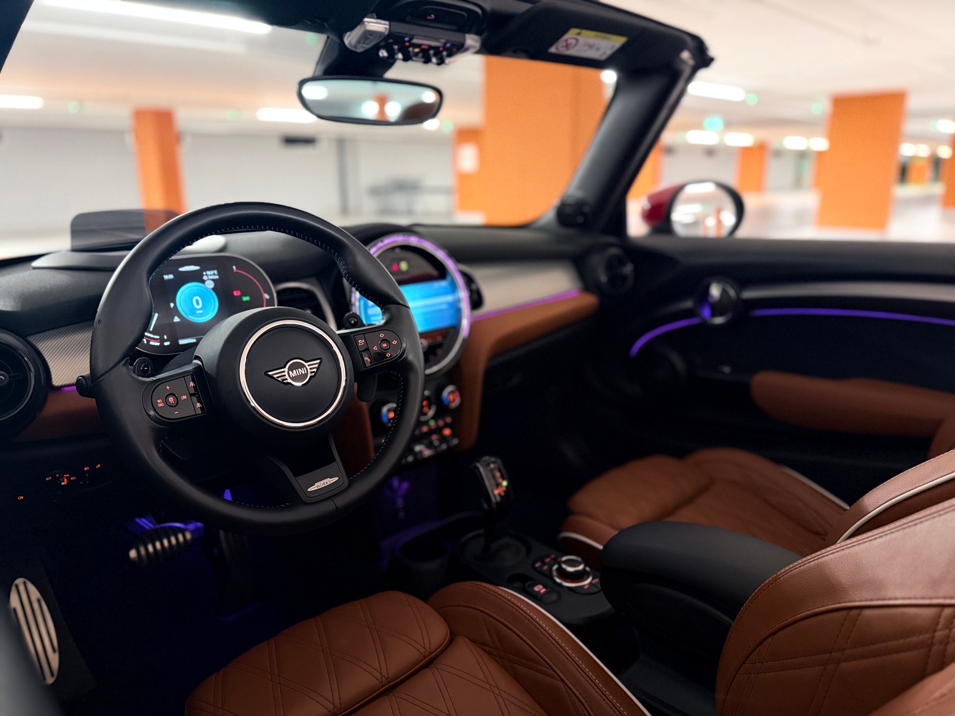 MINI Cooper John Cooper Works Cabriolet Steptronic-image-14