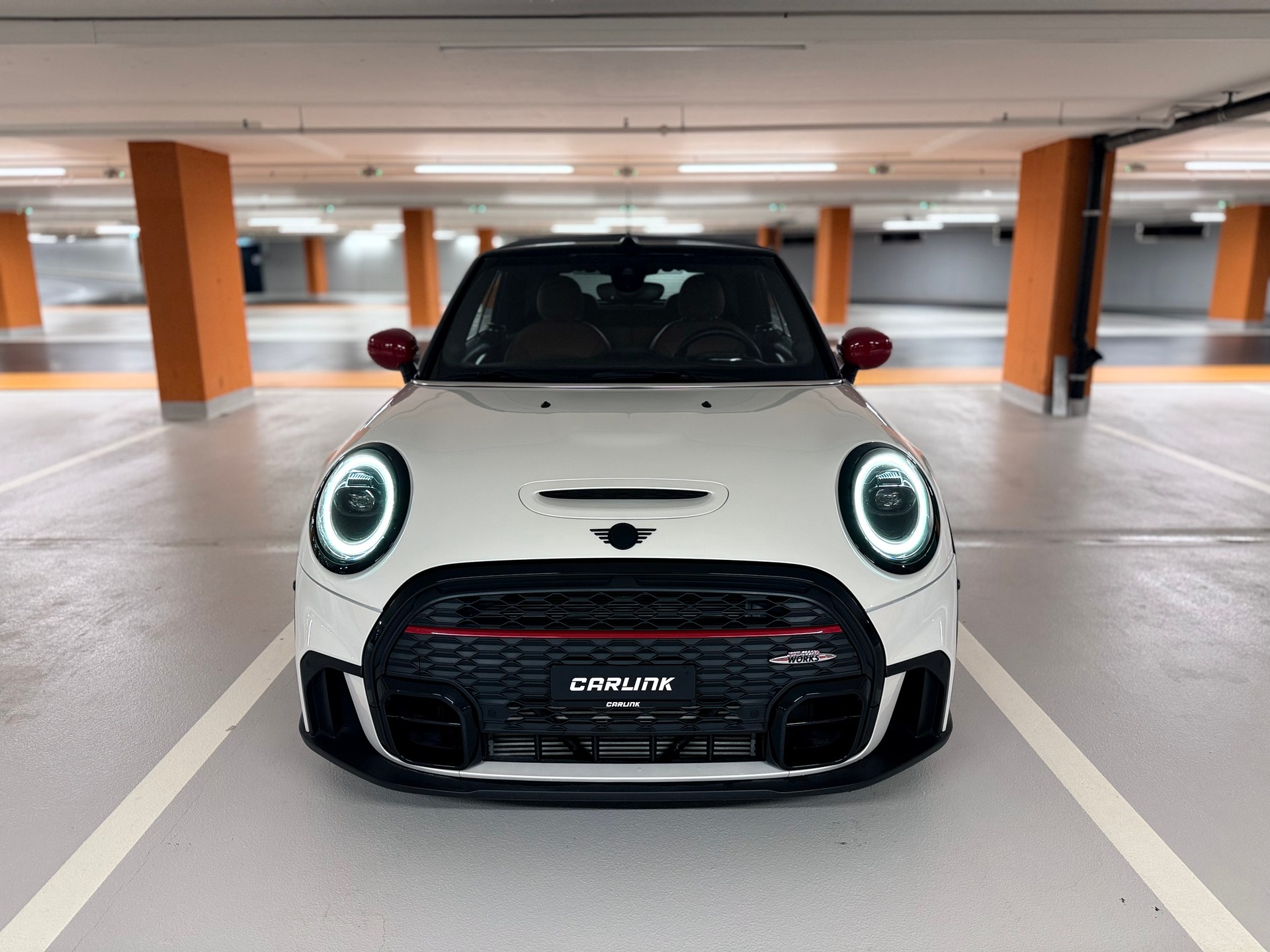 MINI Cooper John Cooper Works Cabriolet Steptronic-image-1