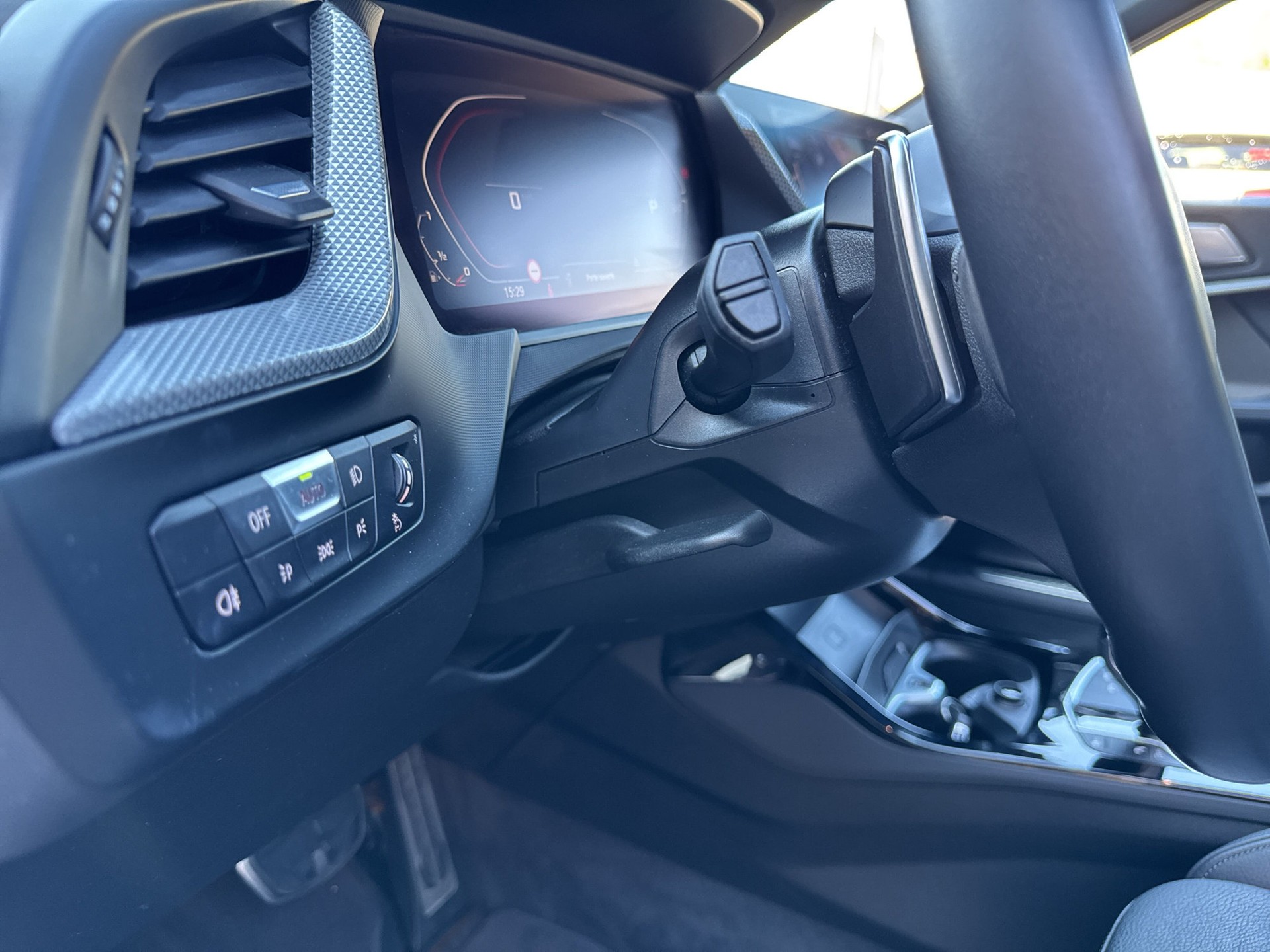 BMW M135i xDrive Steptronic-image-19