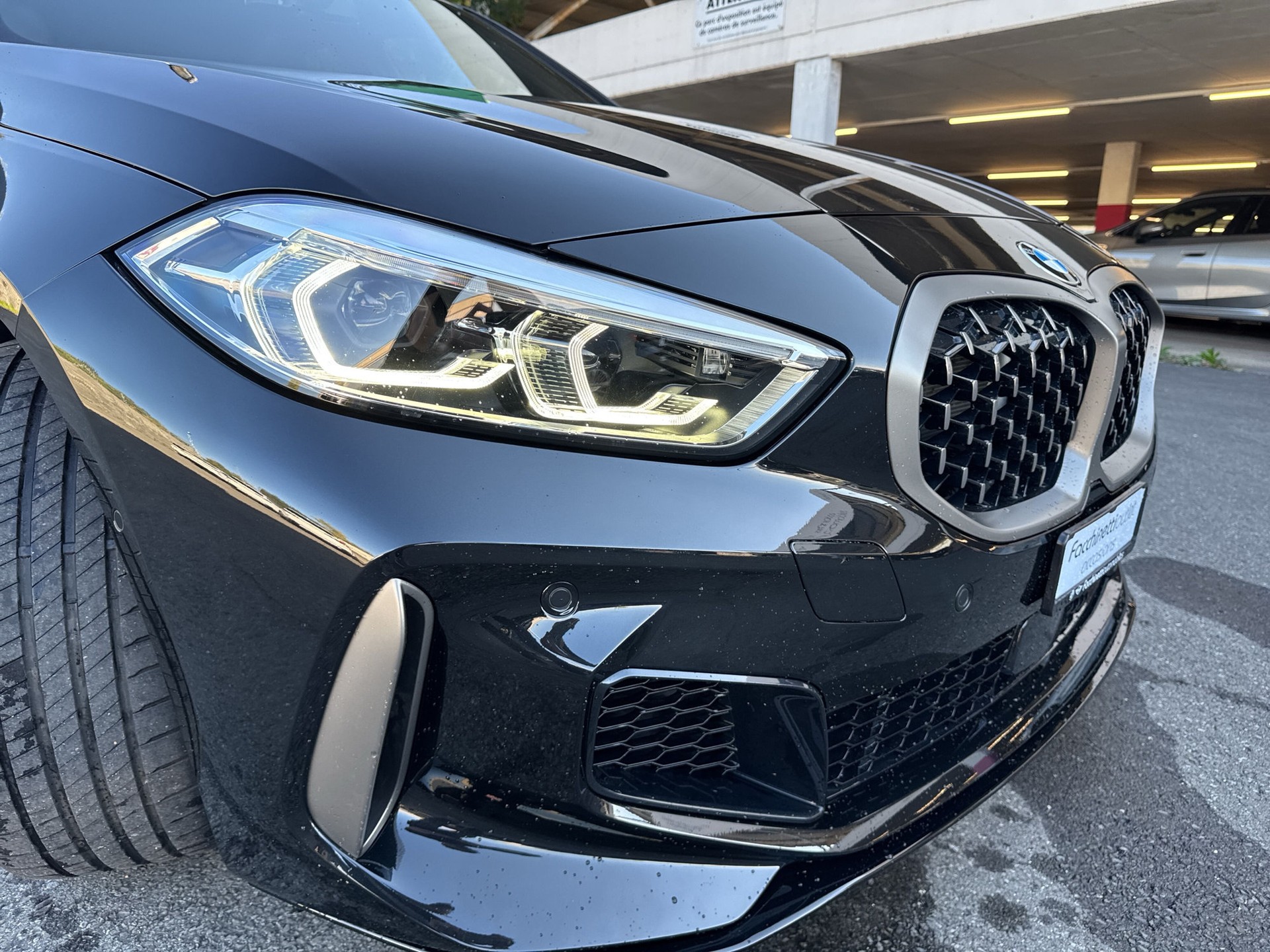 BMW M135i xDrive Steptronic-image-17