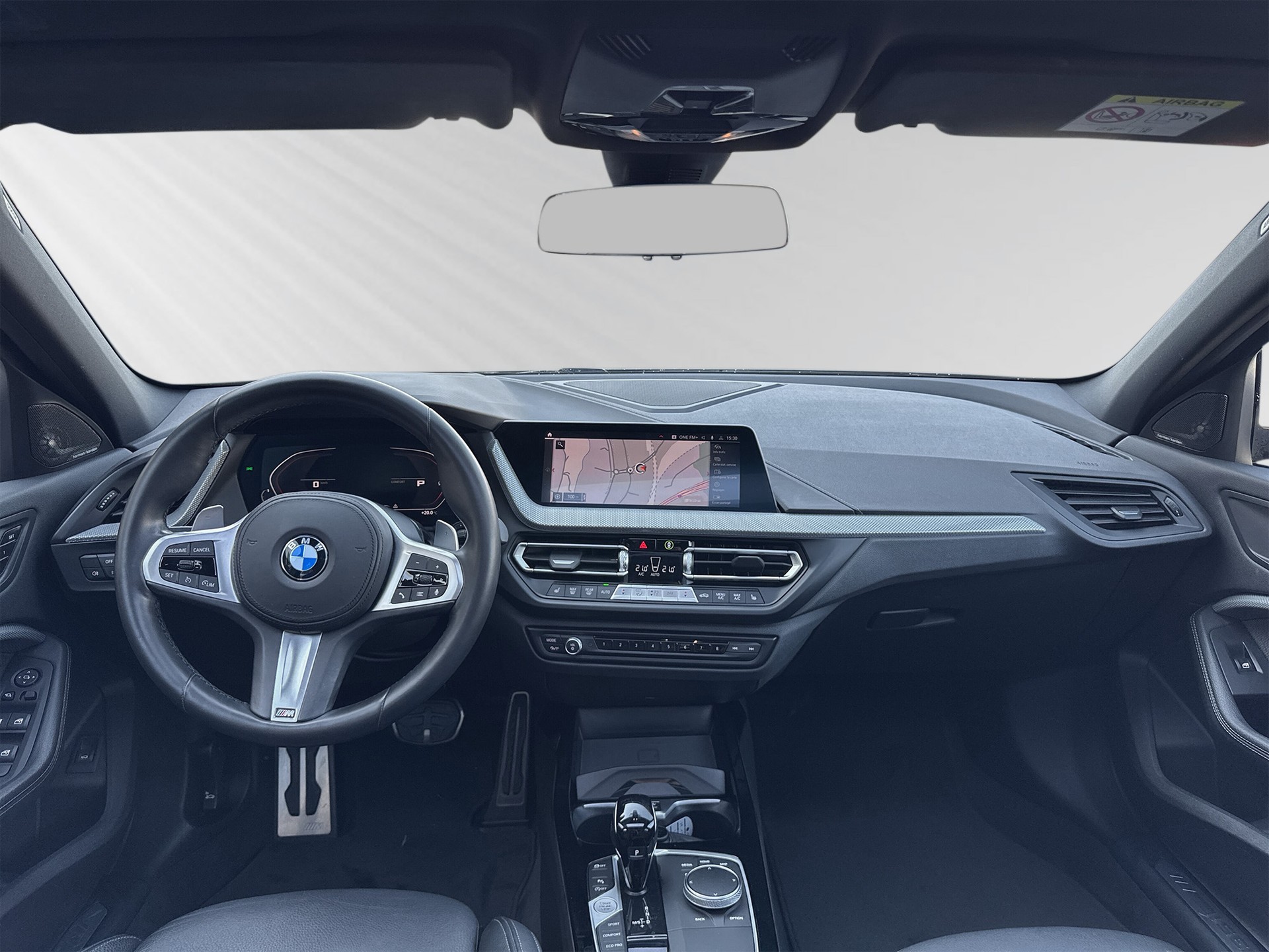 BMW M135i xDrive Steptronic-image-5