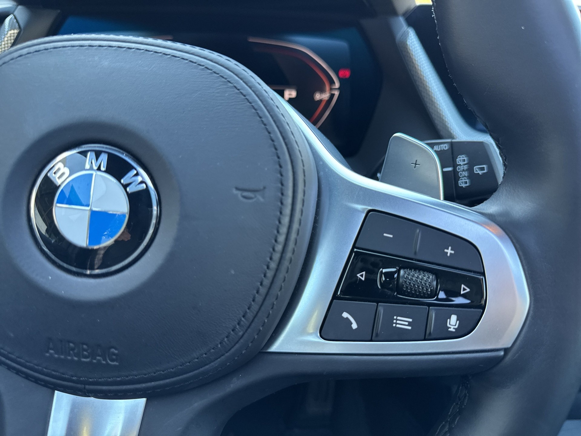 BMW M135i xDrive Steptronic-image-15