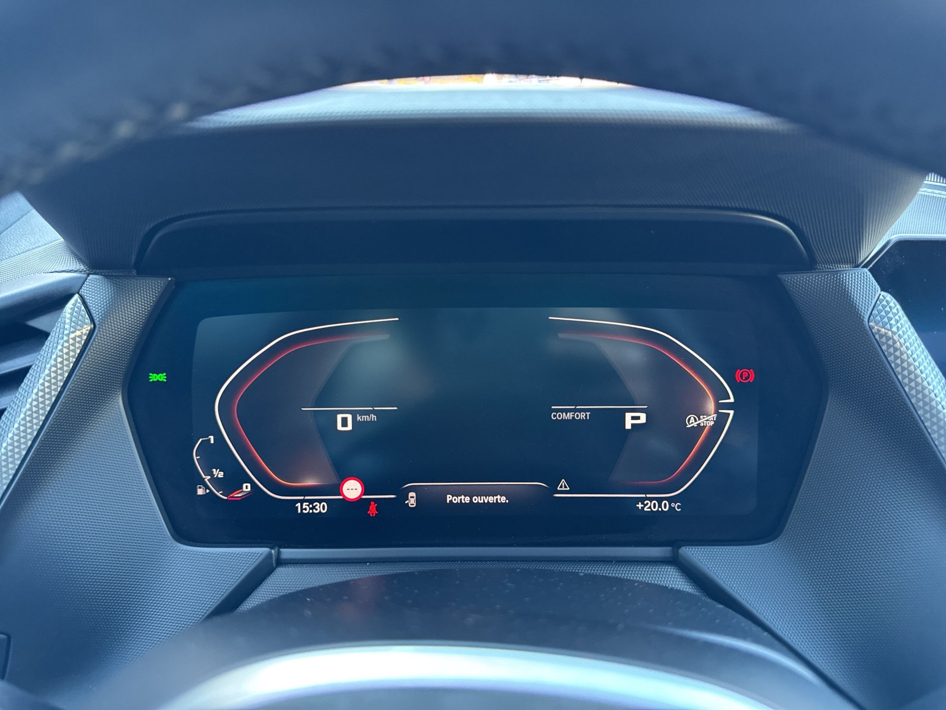BMW M135i xDrive Steptronic-image-13