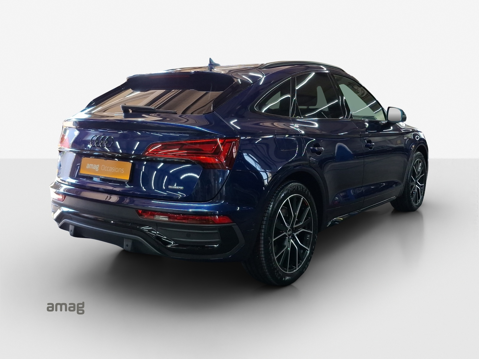 AUDI Q5 Sportback 40 TDI S line quattro S-tronic-image-4