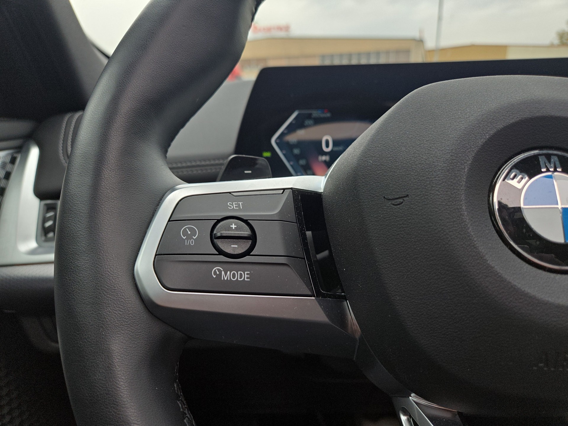 BMW X1 sDrive 20i 48V M Sport-image-13