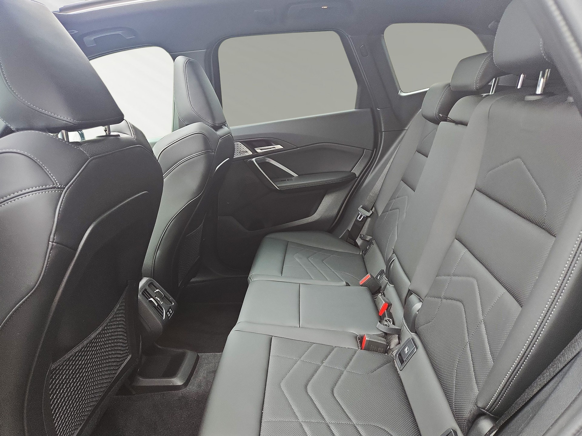 BMW X1 sDrive 20i 48V M Sport-image-6