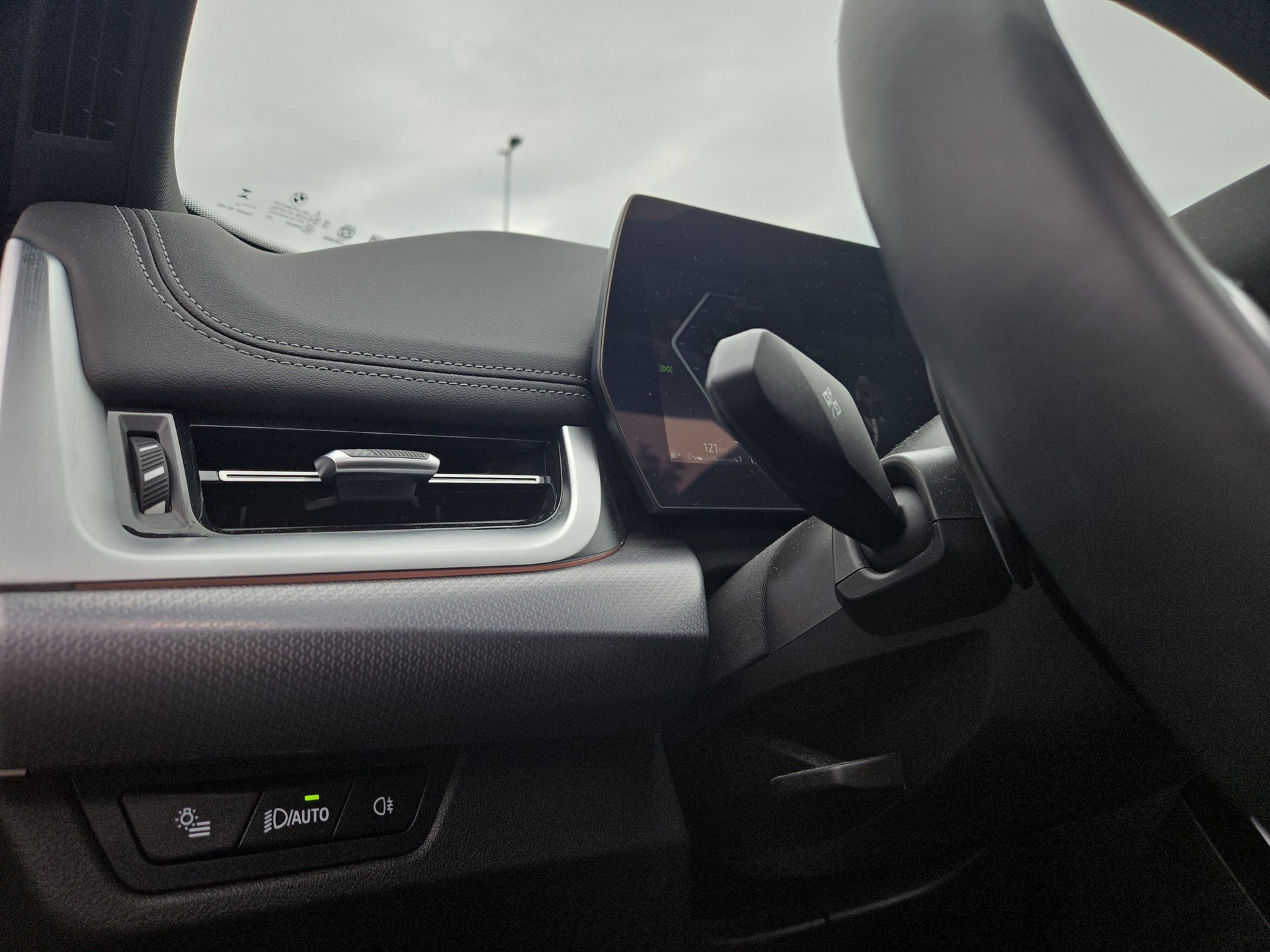 BMW X1 sDrive 20i 48V M Sport-image-19