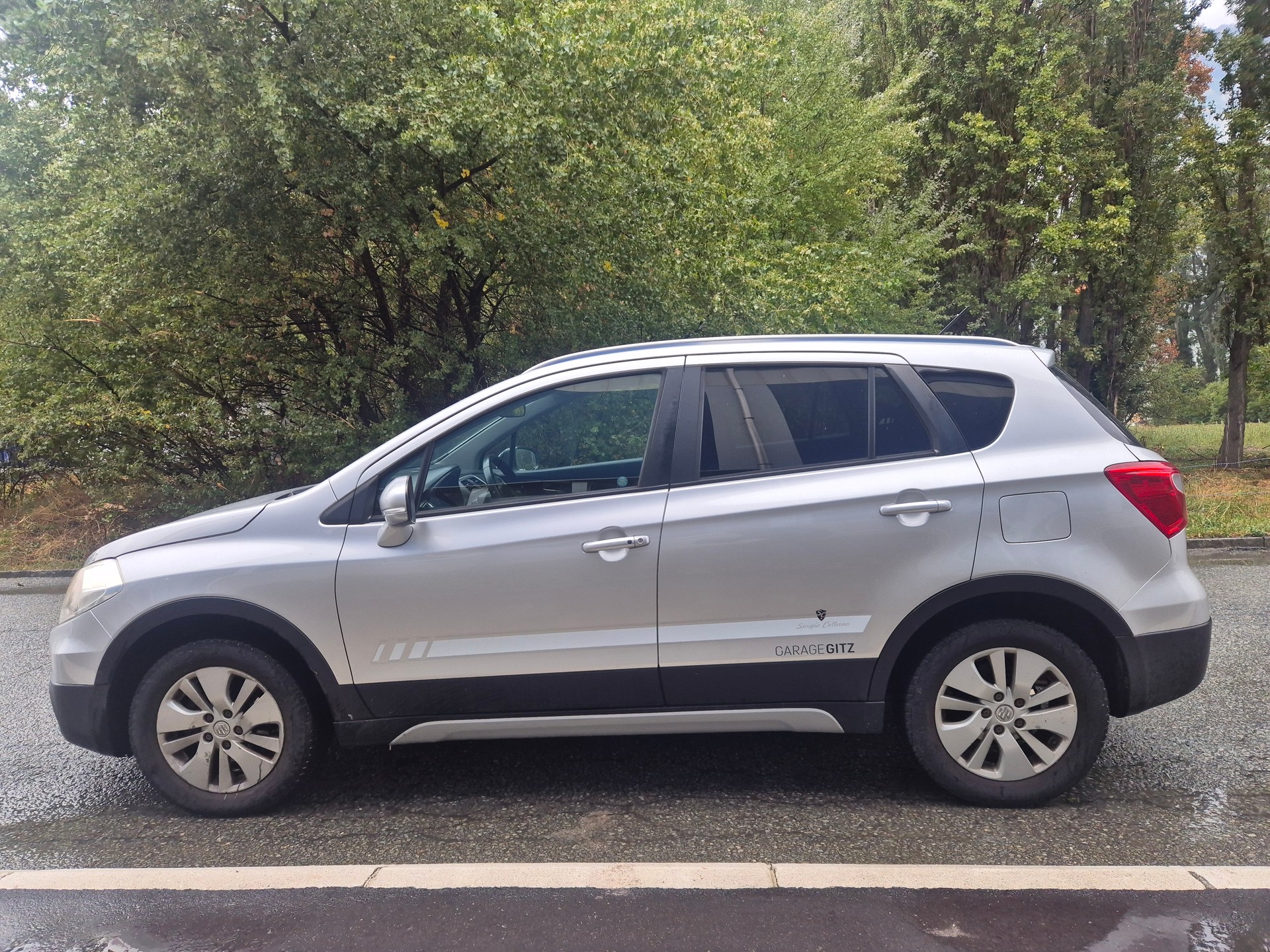 SUZUKI SX4 S-Cross 1.6 TD Sergio Cellano Top 4WD-image-6