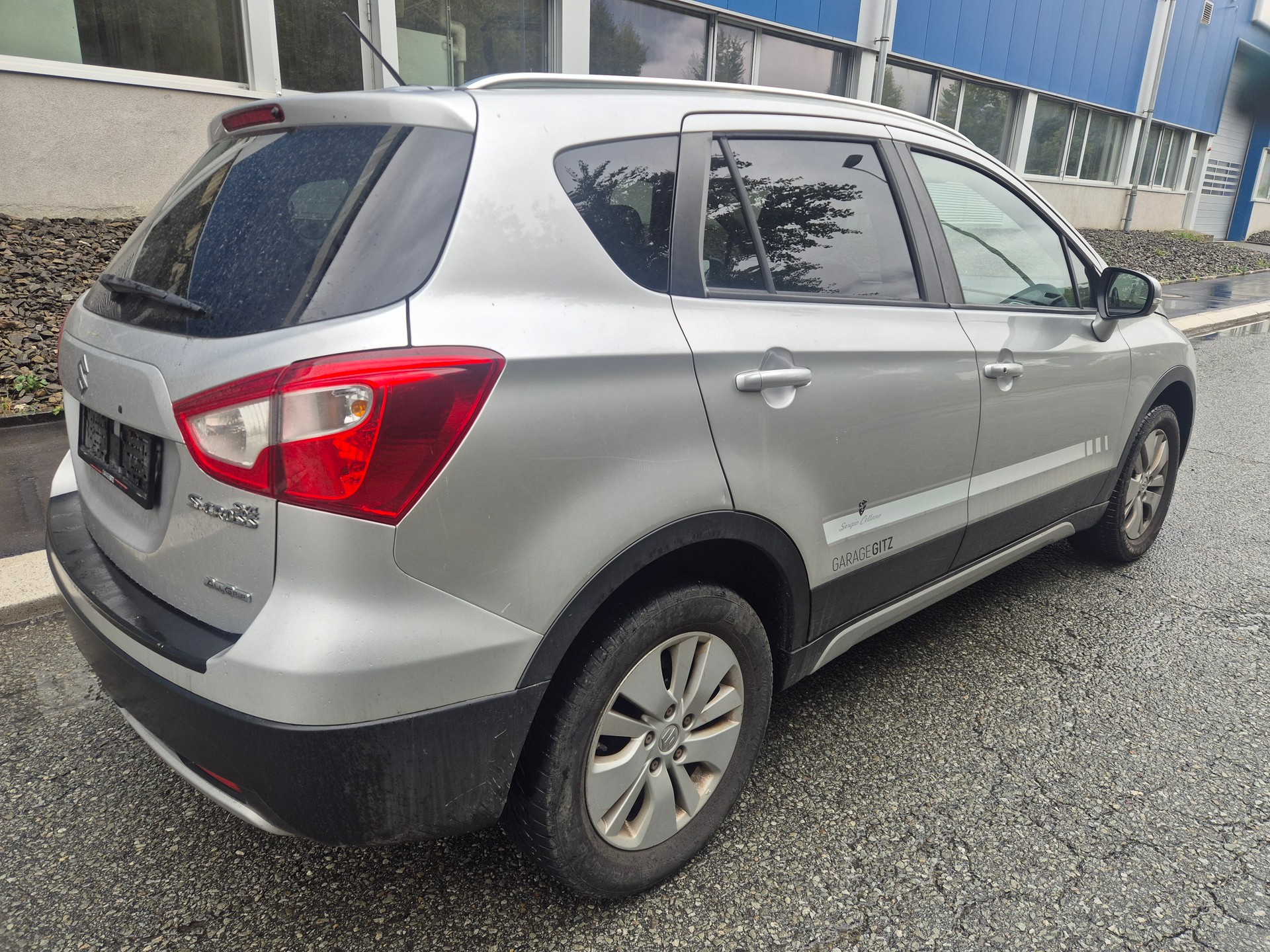 SUZUKI SX4 S-Cross 1.6 TD Sergio Cellano Top 4WD-image-2