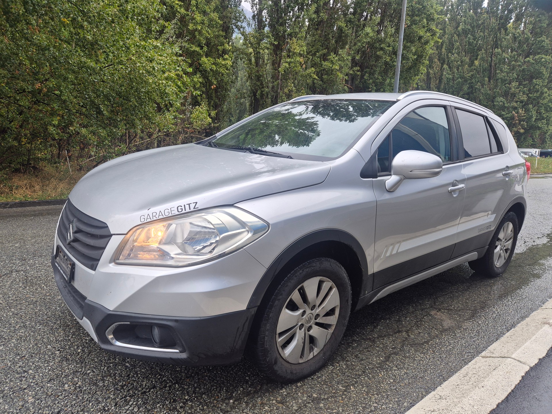 SUZUKI SX4 S-Cross 1.6 TD Sergio Cellano Top 4WD-image-4