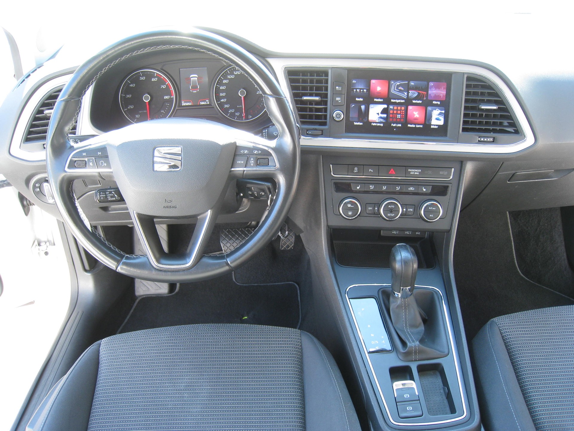 SEAT Leon ST 1.5 TGI Style DSG-image-14