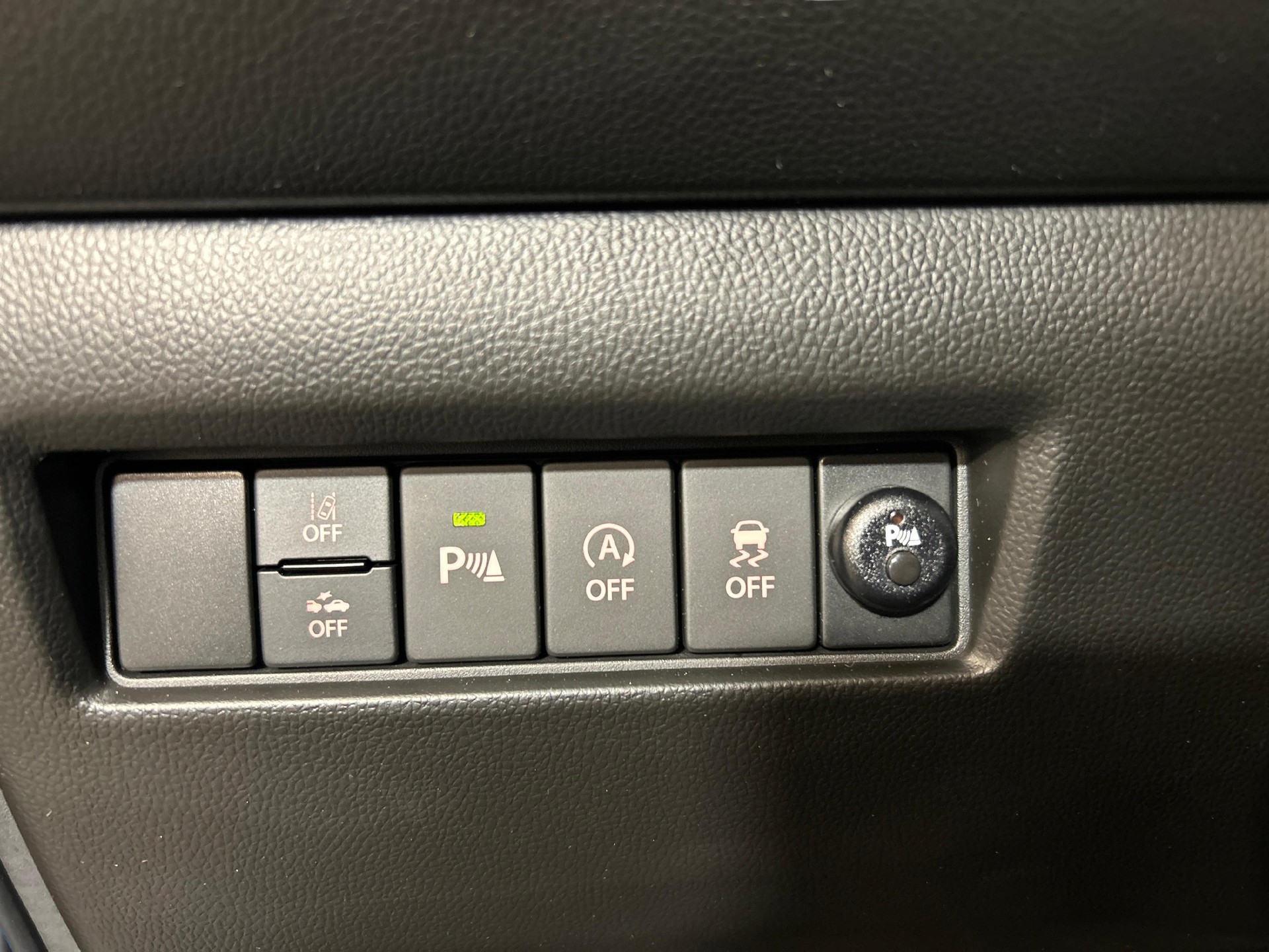 SUZUKI Swift 1.2 Piz Sulai Top Hybrid 4x4-image-14