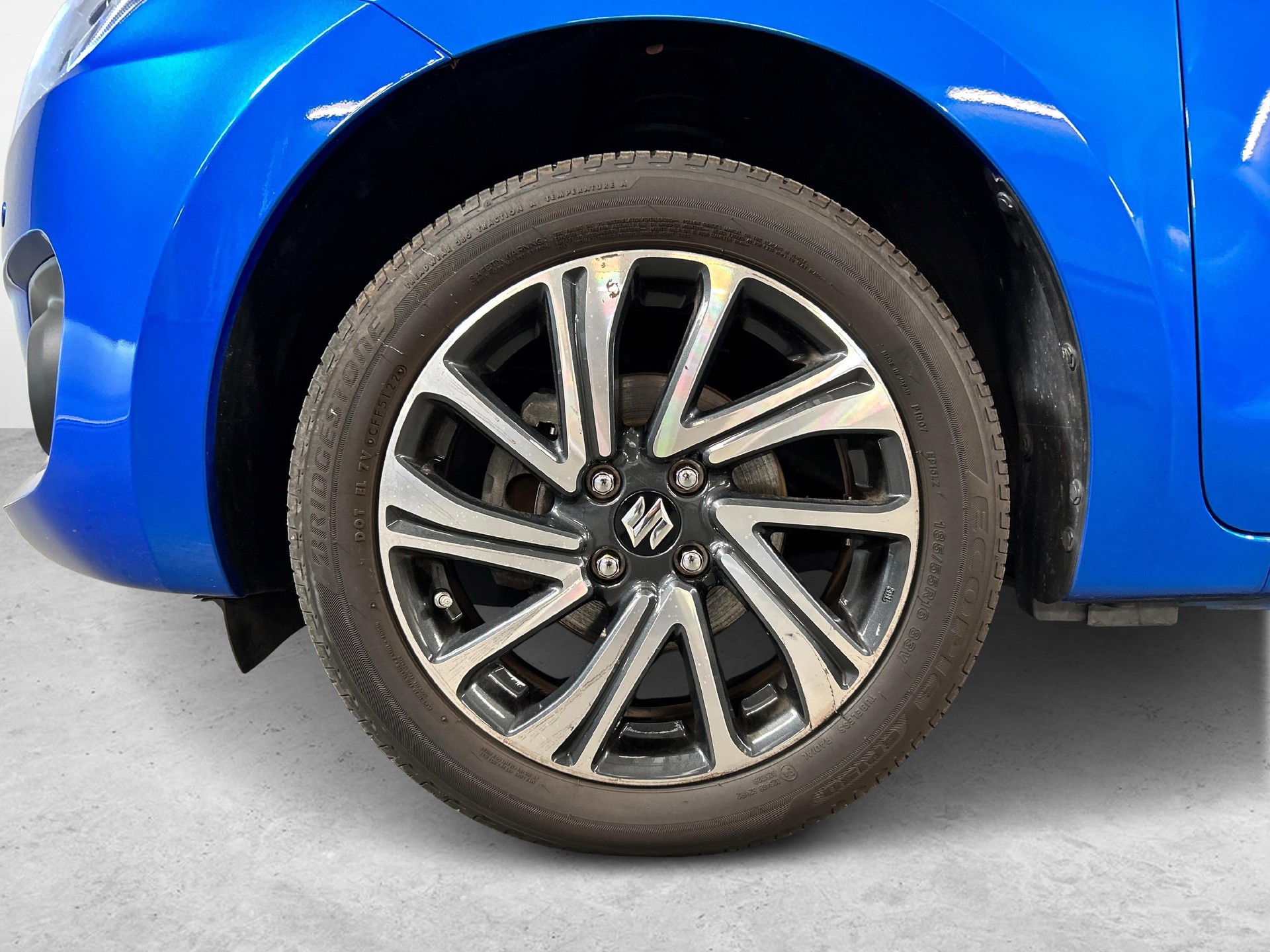 SUZUKI Swift 1.2 Piz Sulai Top Hybrid 4x4-image-9