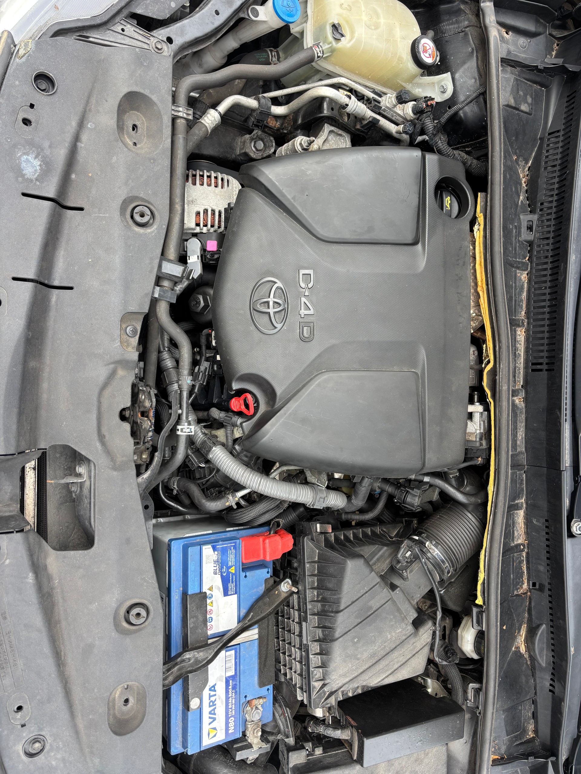TOYOTA 2.0 CDTI-image-15