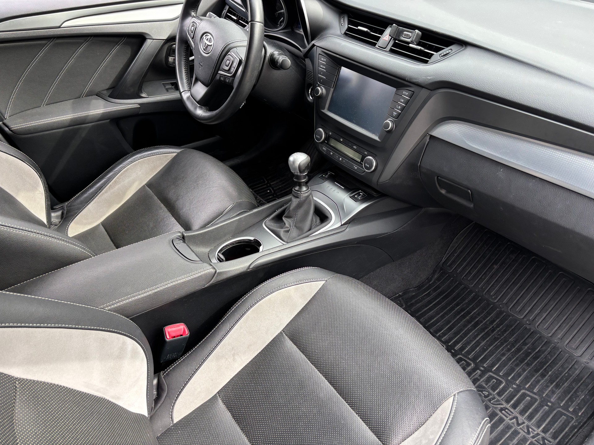 TOYOTA 2.0 CDTI-image-8