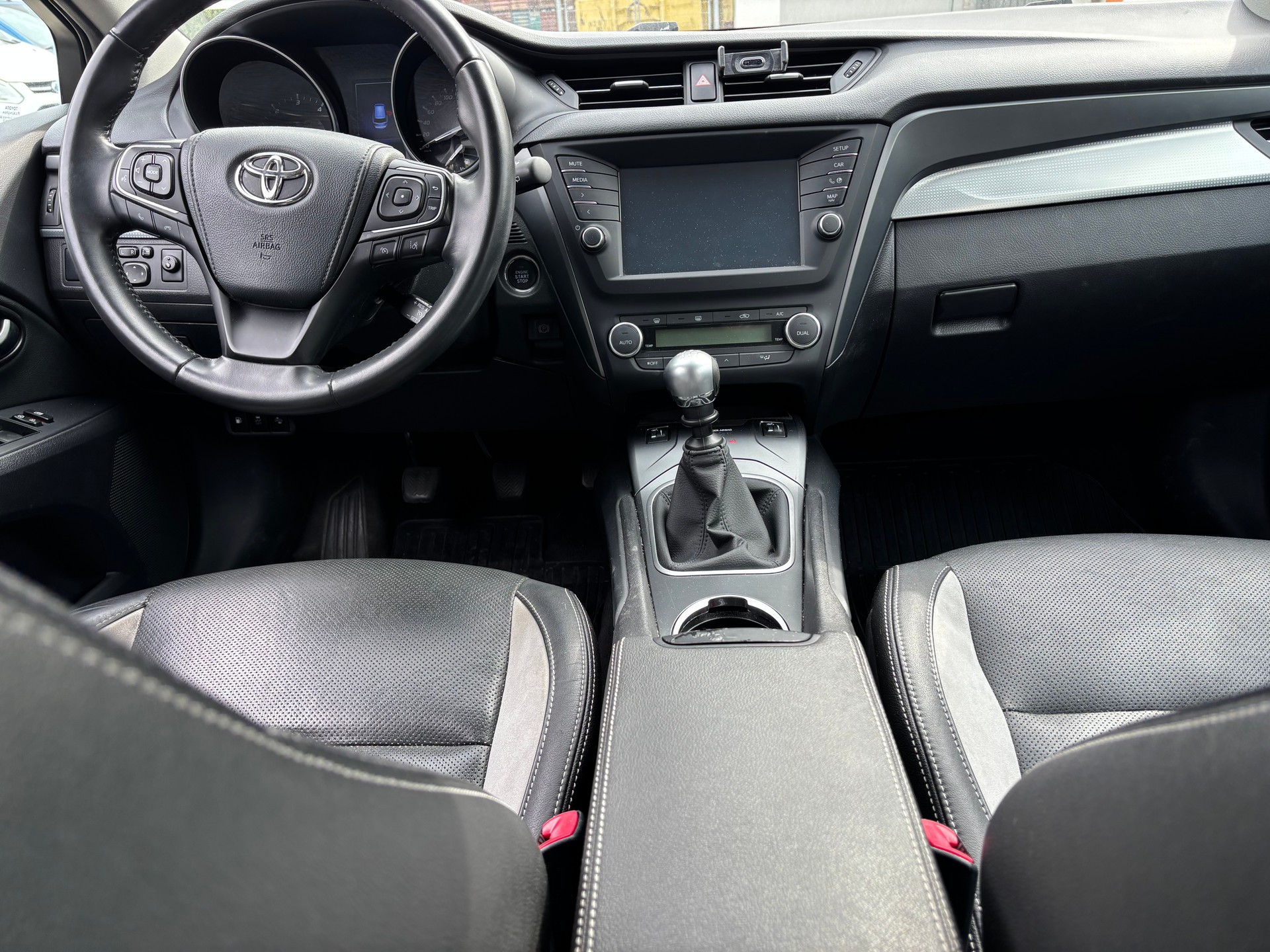 TOYOTA 2.0 CDTI-image-10