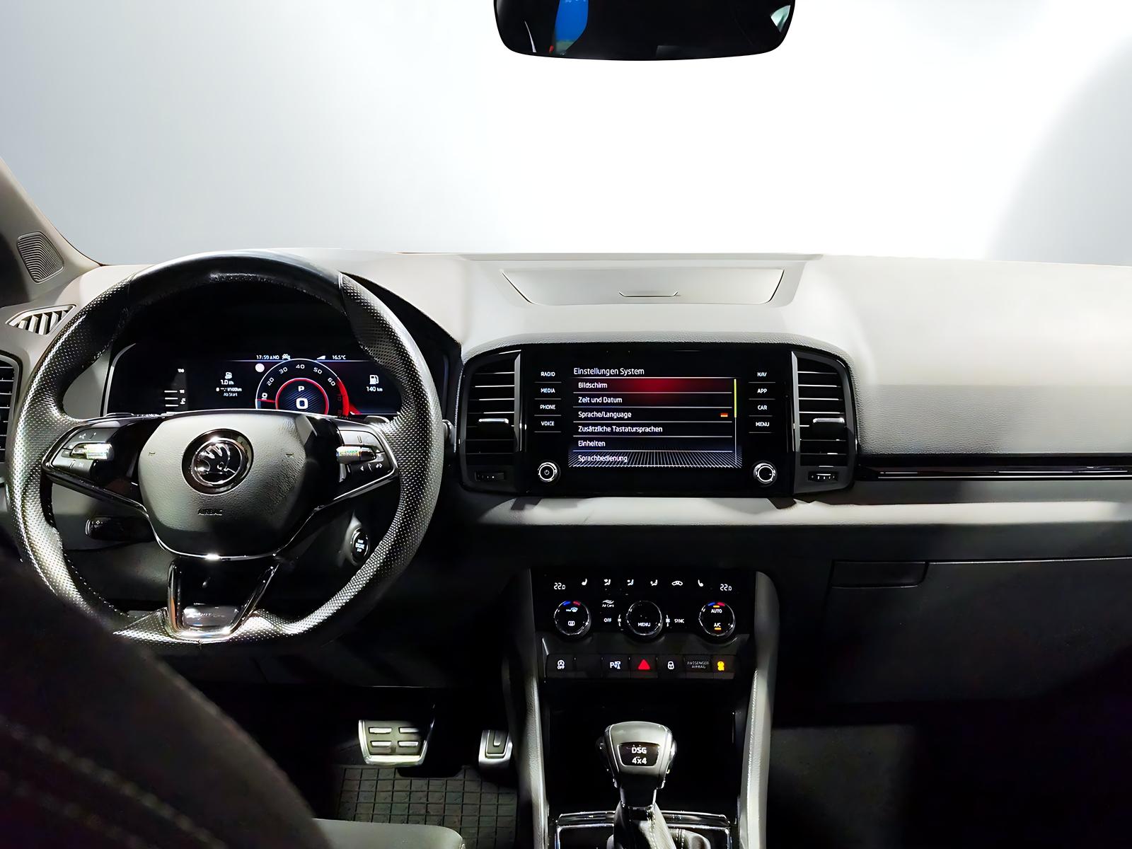 SKODA Karoq 2.0 TSI SportLine DSG 4x4-image-9