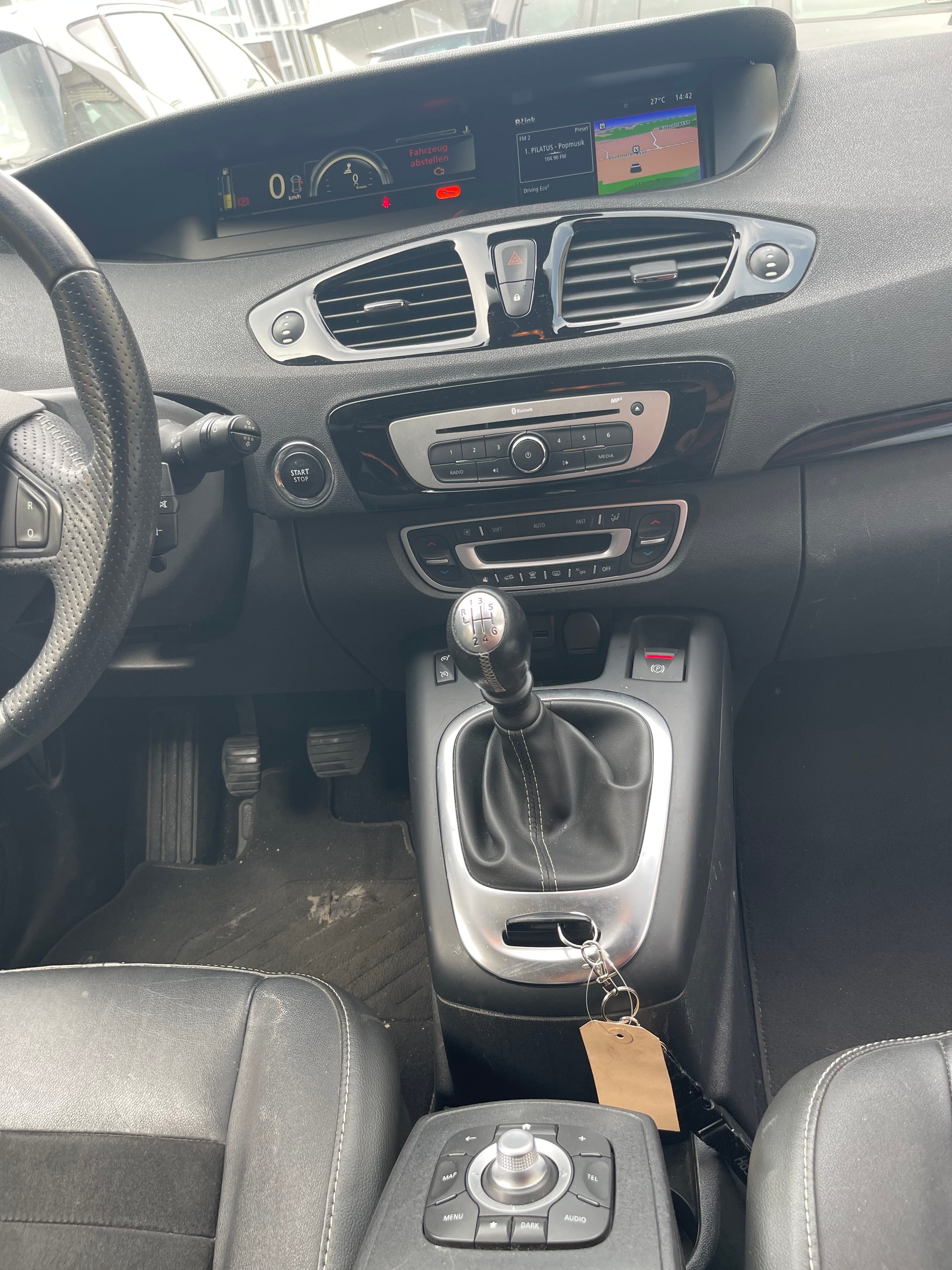 RENAULT Grand Scénic 1.2 16V Turbo Swiss Edition-image-4