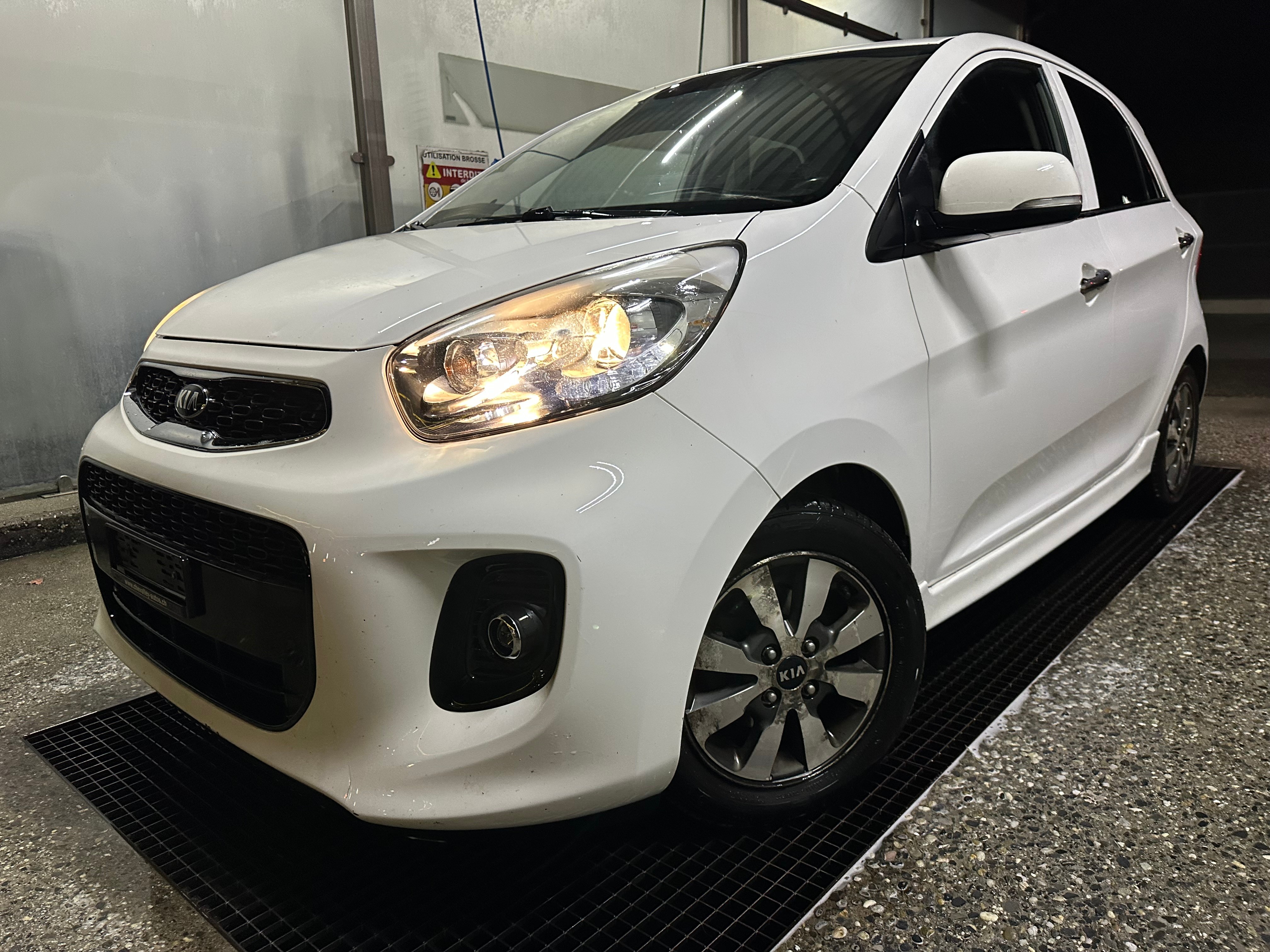 Car photo