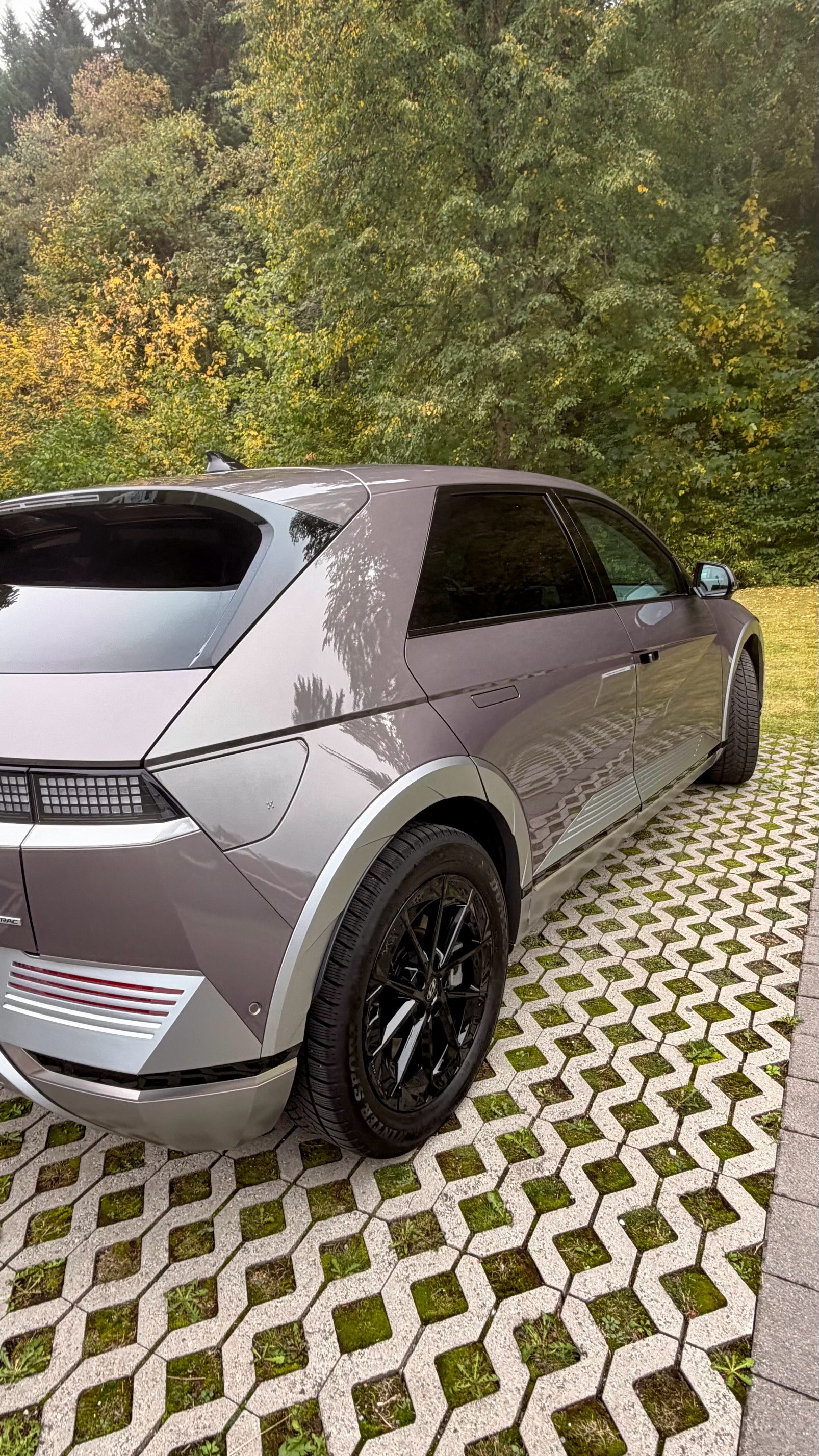HYUNDAI UNIQ-Edition-image-1