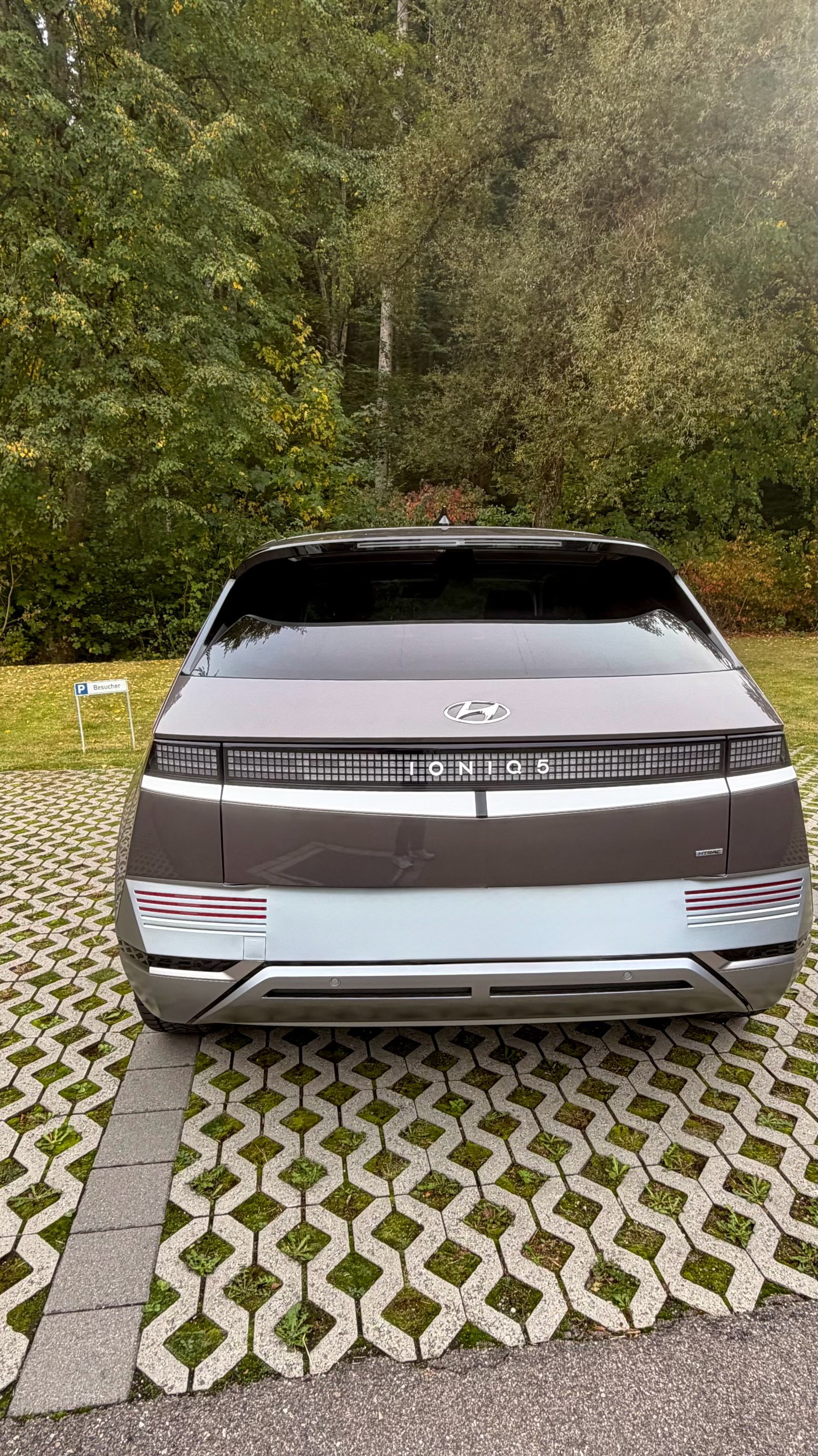 HYUNDAI UNIQ-Edition-image-2