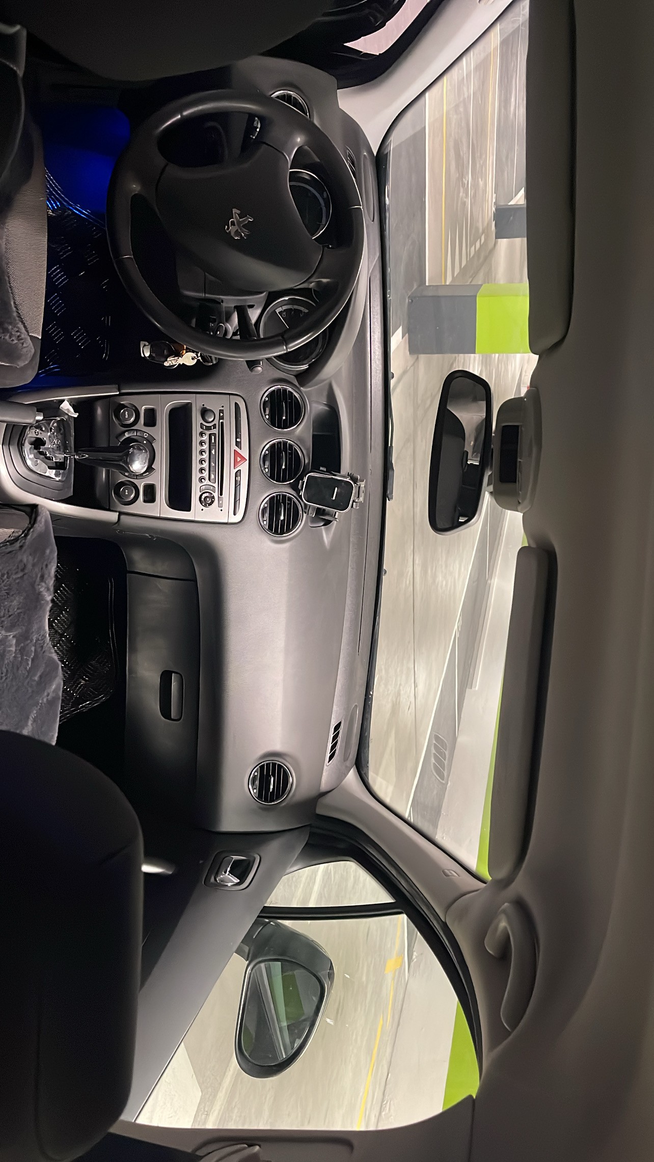 PEUGEOT 308-image-4