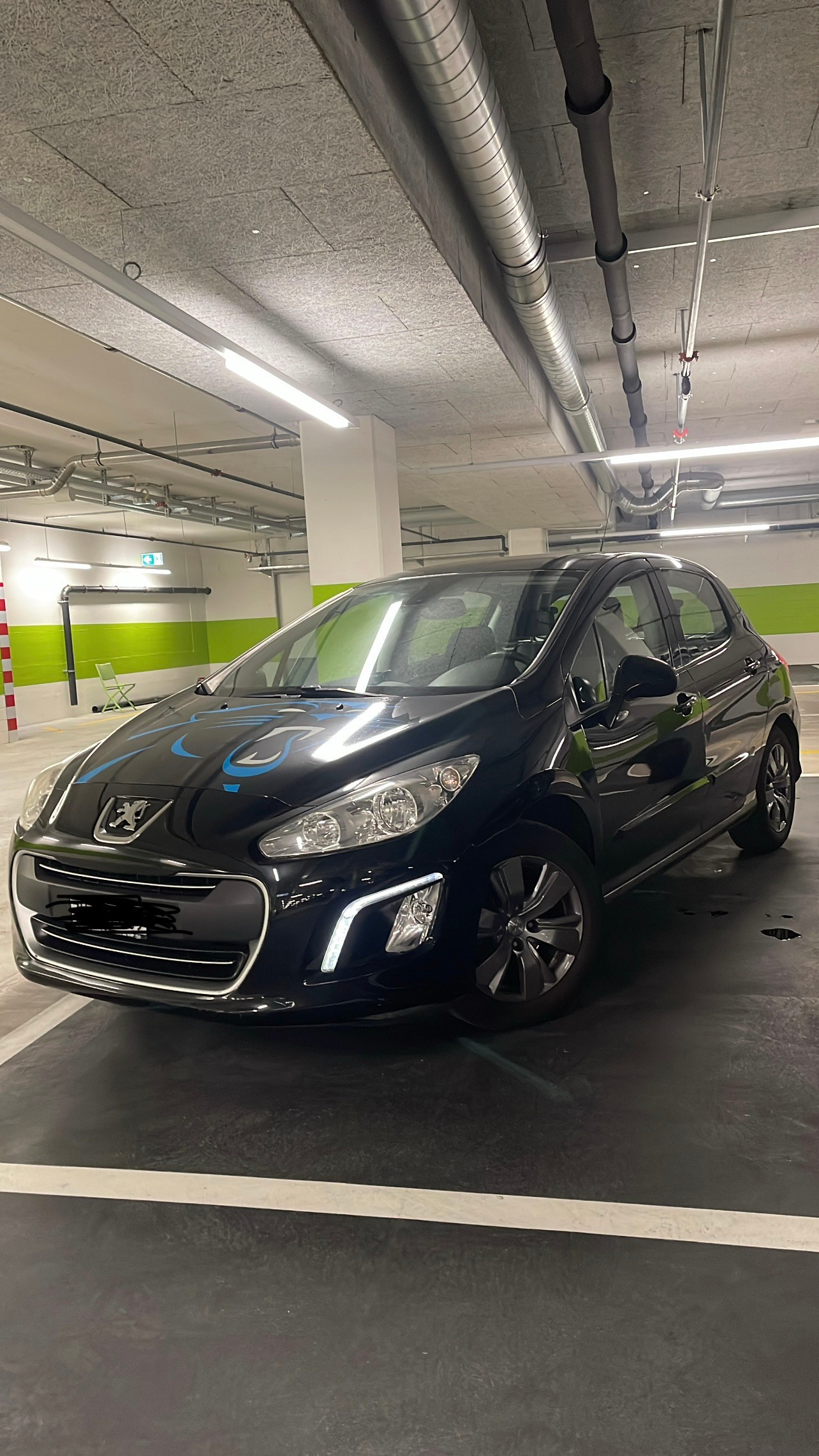 Car photo