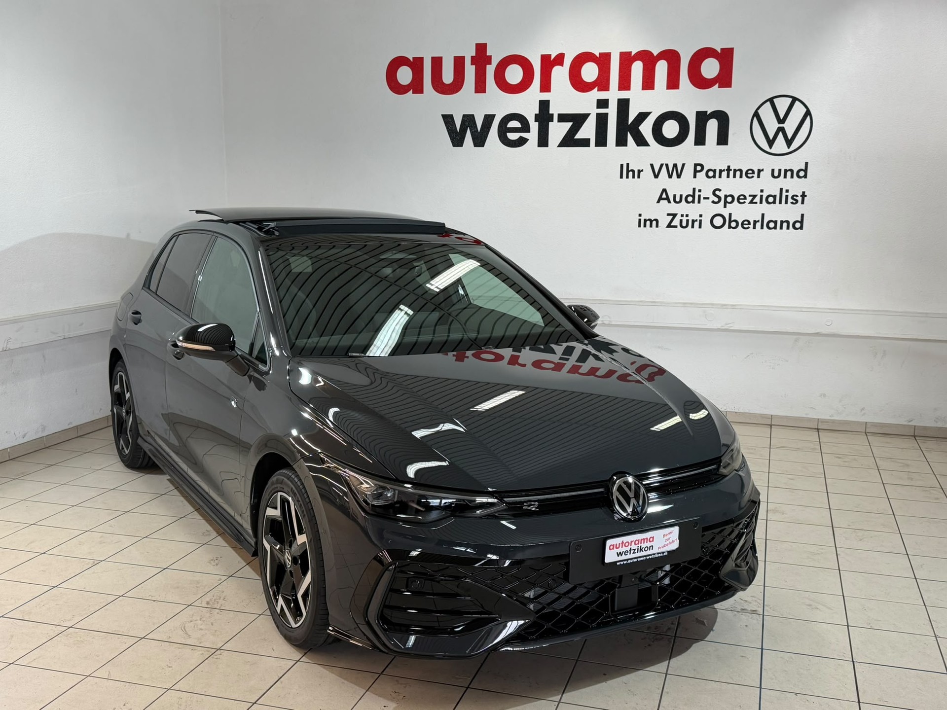 VW Golf 2.0 TSI R-Line DSG 4 Motion-image-1