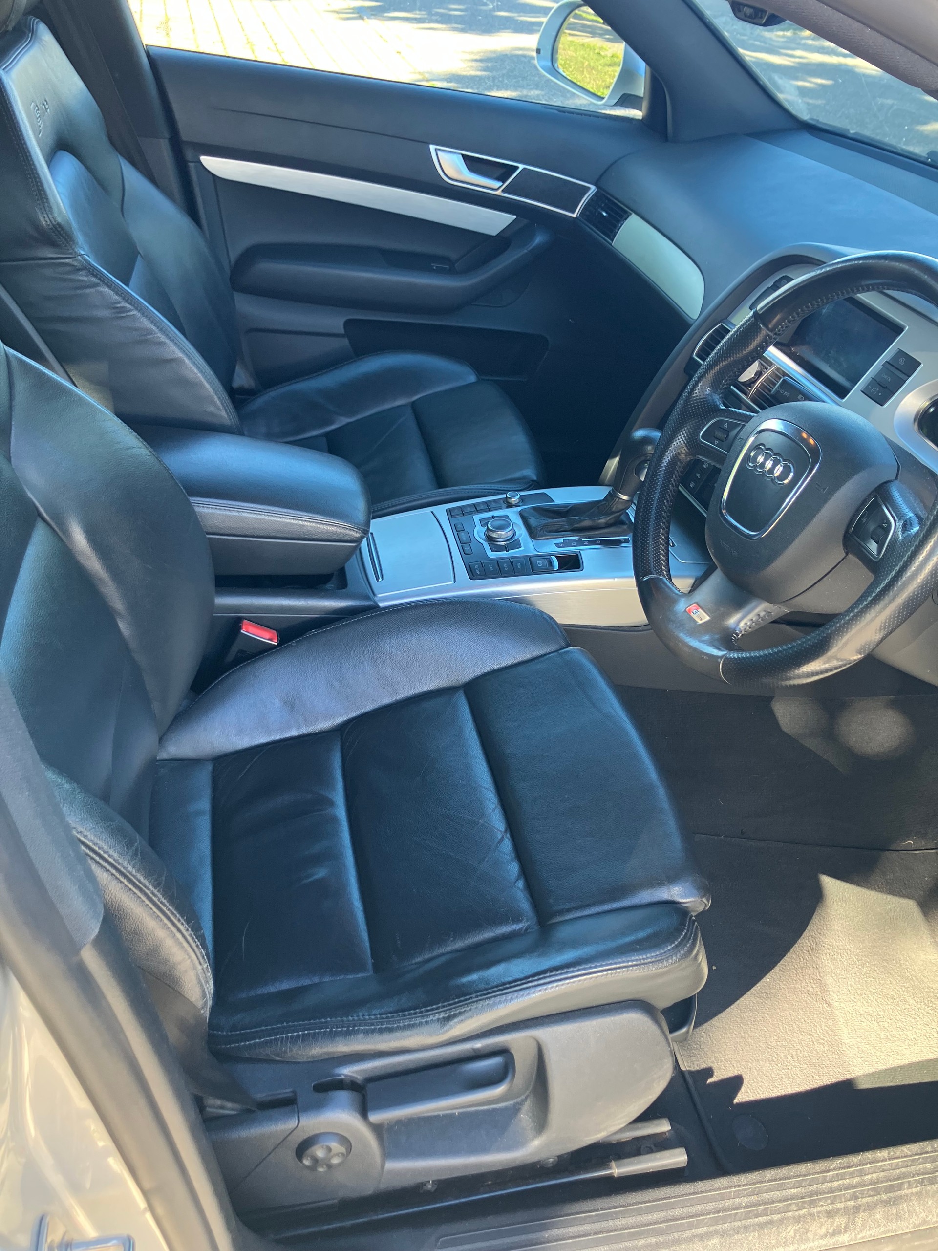 AUDI 2.0 TDI 170 M-Tronic-image-2