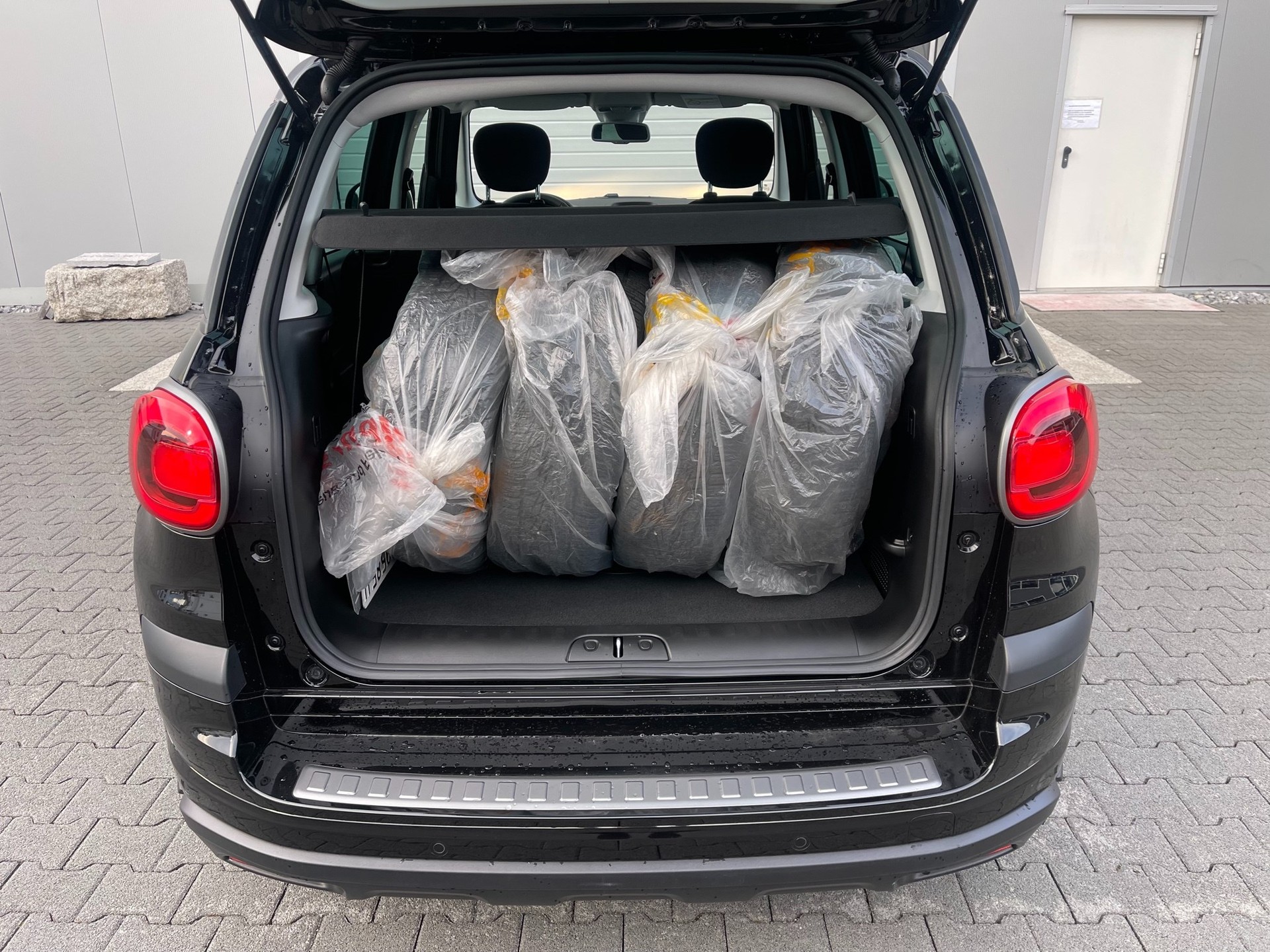 FIAT 500L Wagon 1.4 Sport*TOP ZUSTAND*NUR 16000 KM*-showroom-element-3