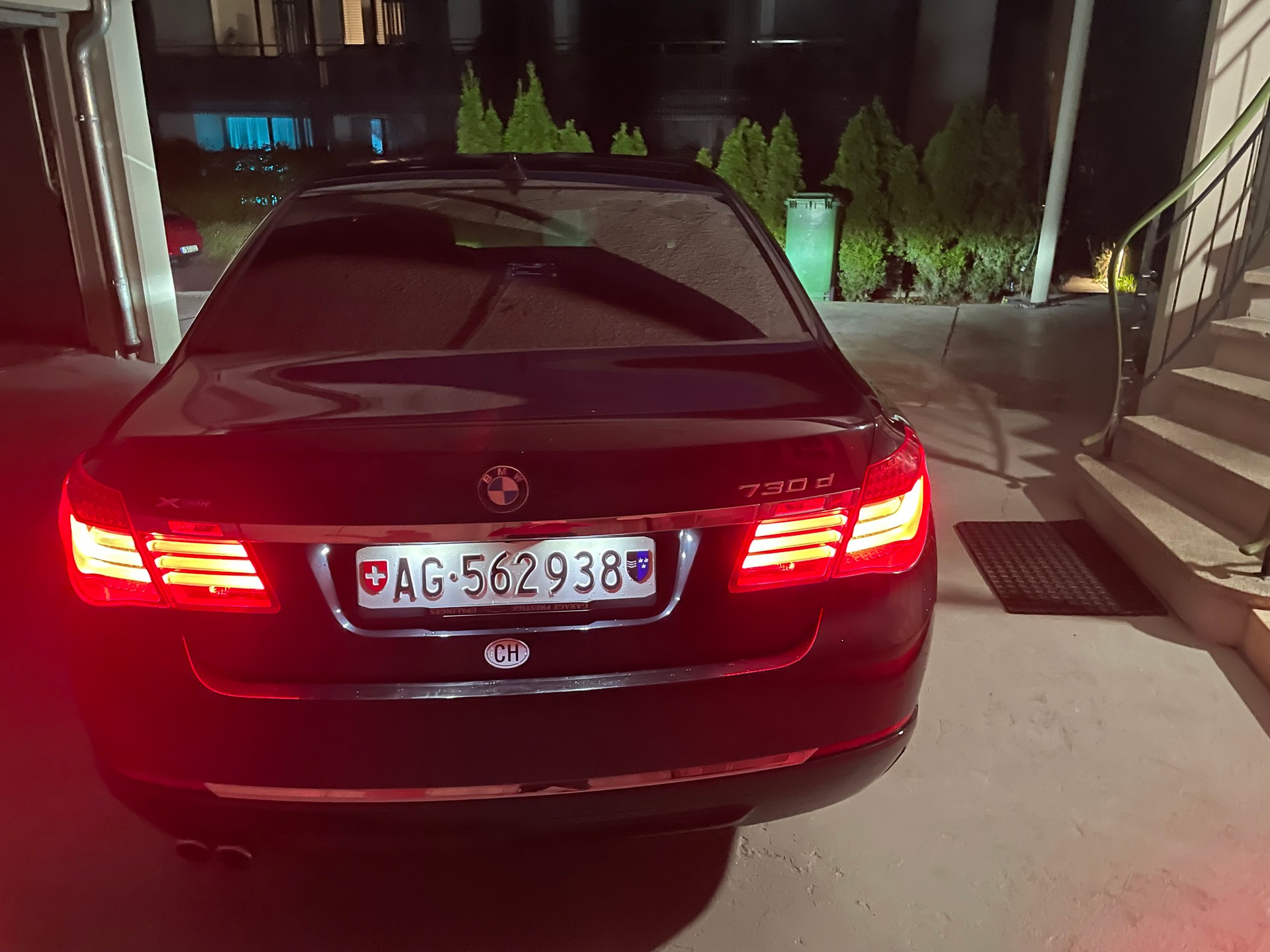 BMW 730d xDrive-image-4