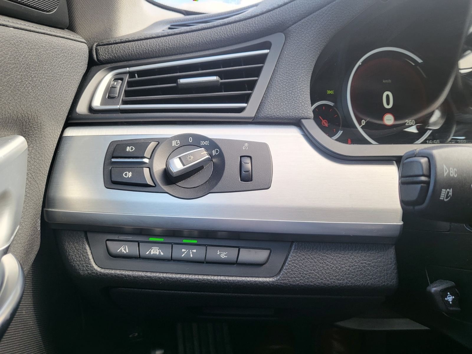 BMW 730d xDrive-image-13