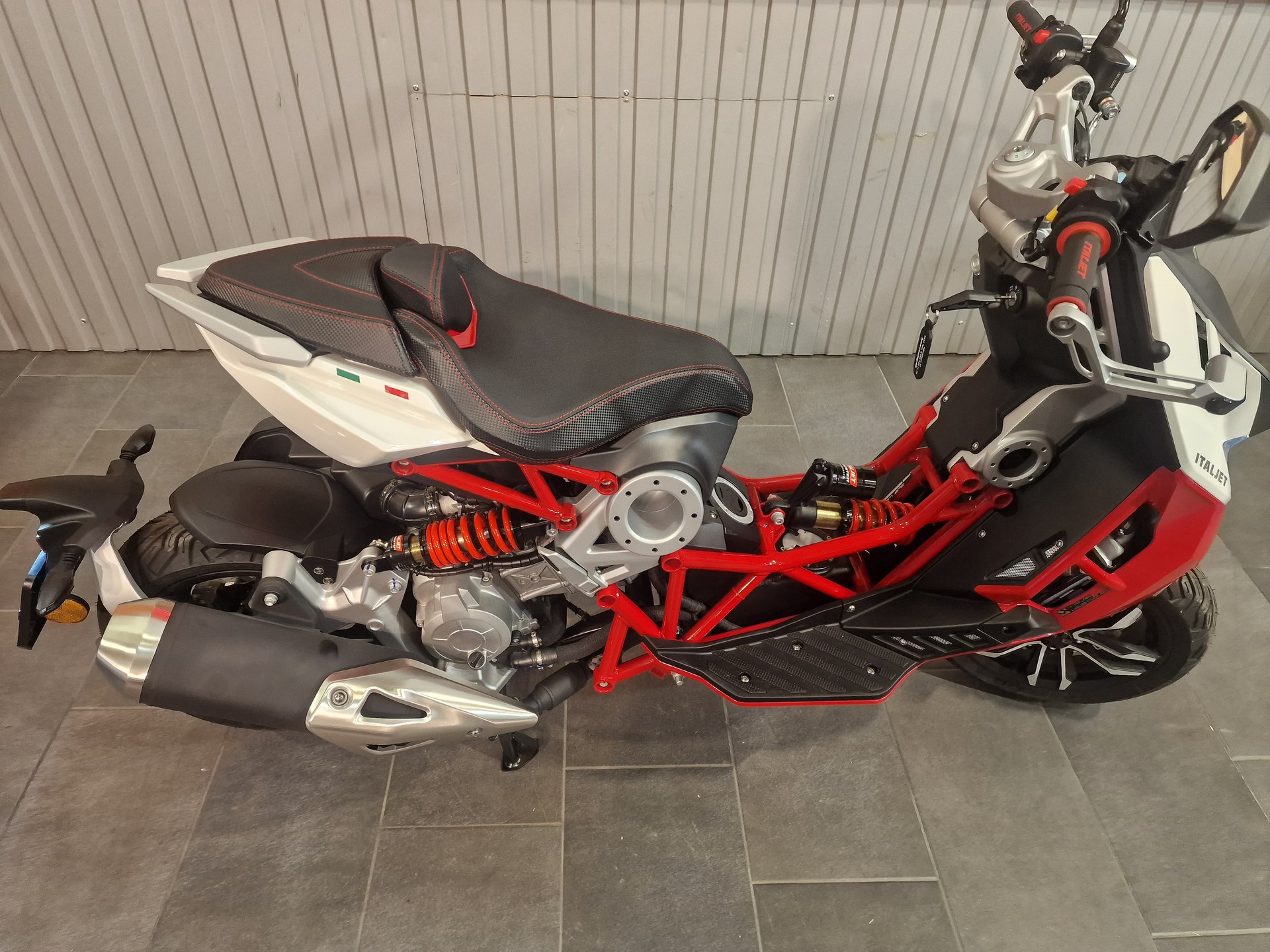 ITALJET Dragster 125 ABS-showroom-element-2