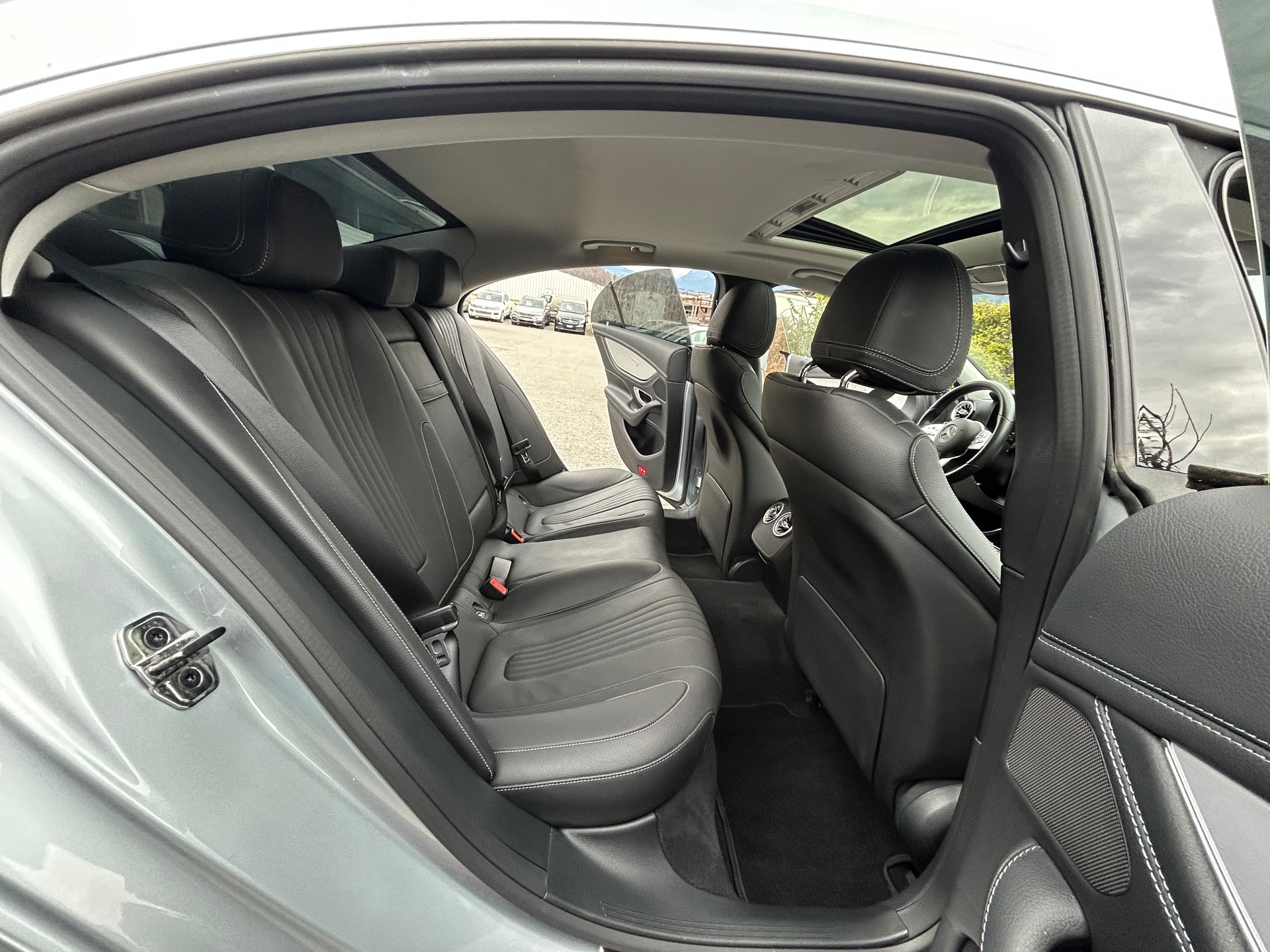 MERCEDES-BENZ CLS 450 4Matic Avantgarde 9G-Tronic-image-12
