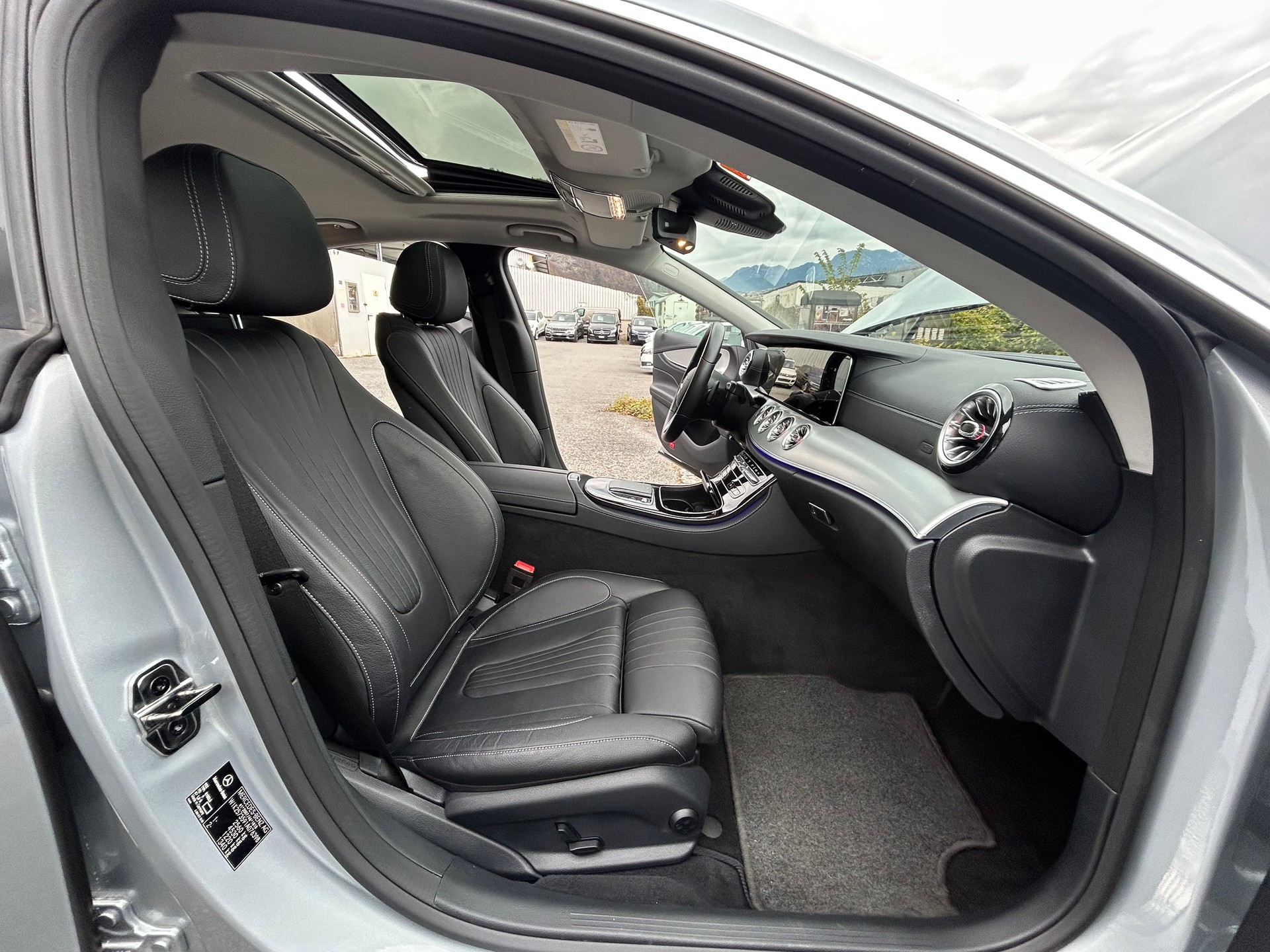 MERCEDES-BENZ CLS 450 4Matic Avantgarde 9G-Tronic-image-11