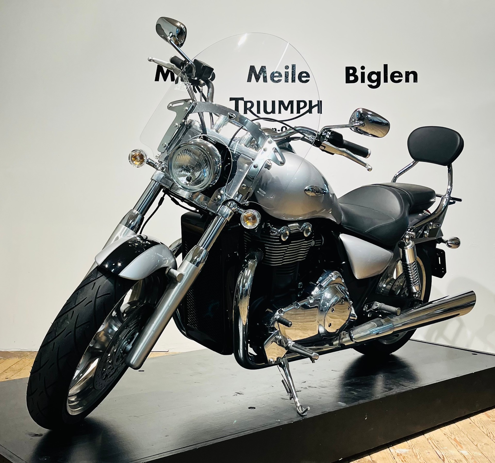 TRIUMPH Thunderbird 1600 ABS-showroom-element-1