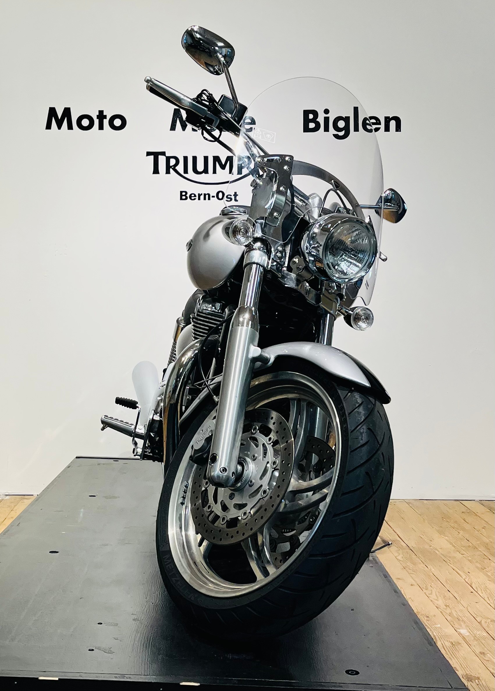 TRIUMPH Thunderbird 1600 ABS-showroom-element-2