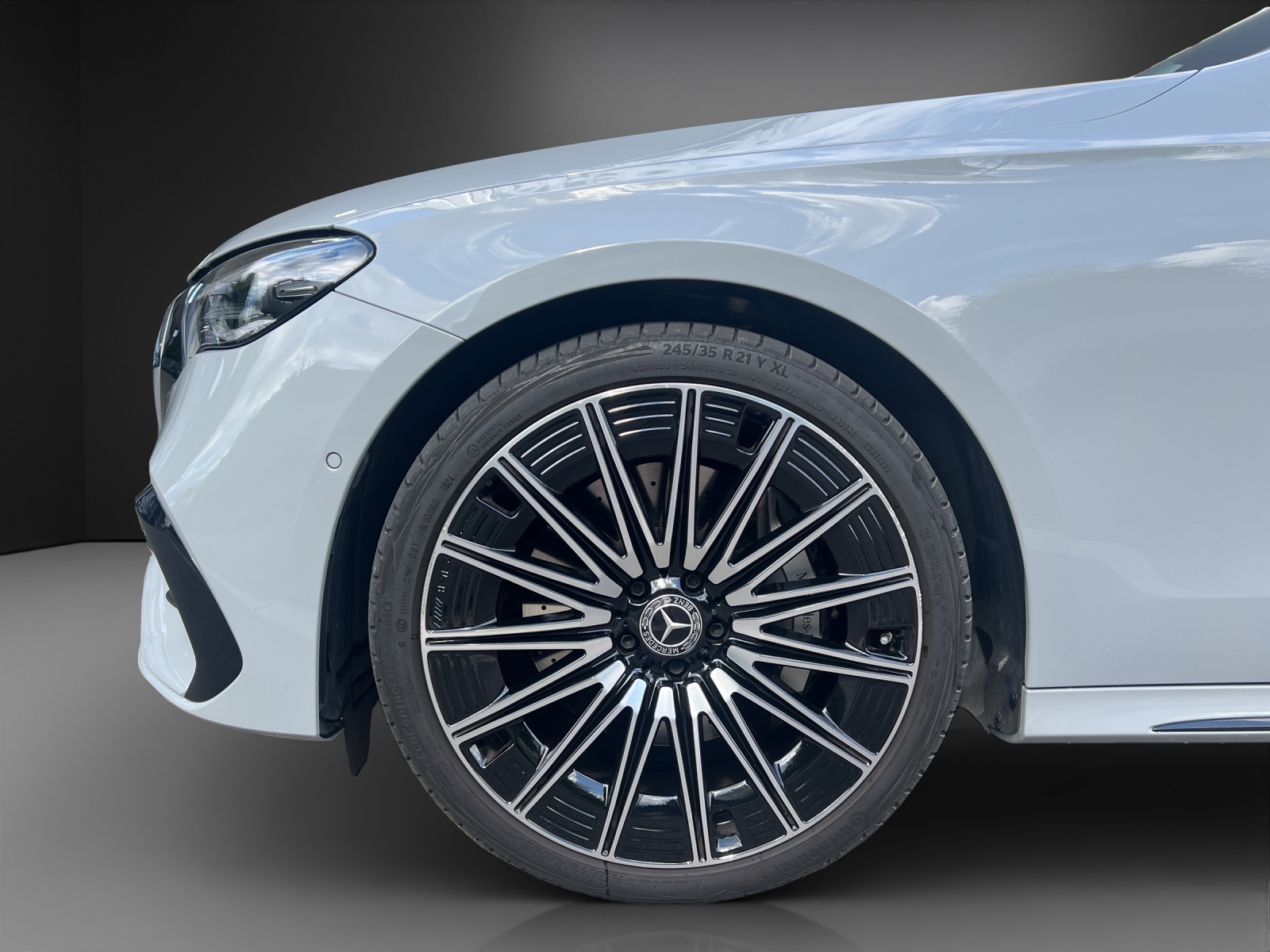 MERCEDES-BENZ E 220 d 4Matic 9G-Tronic-image-8