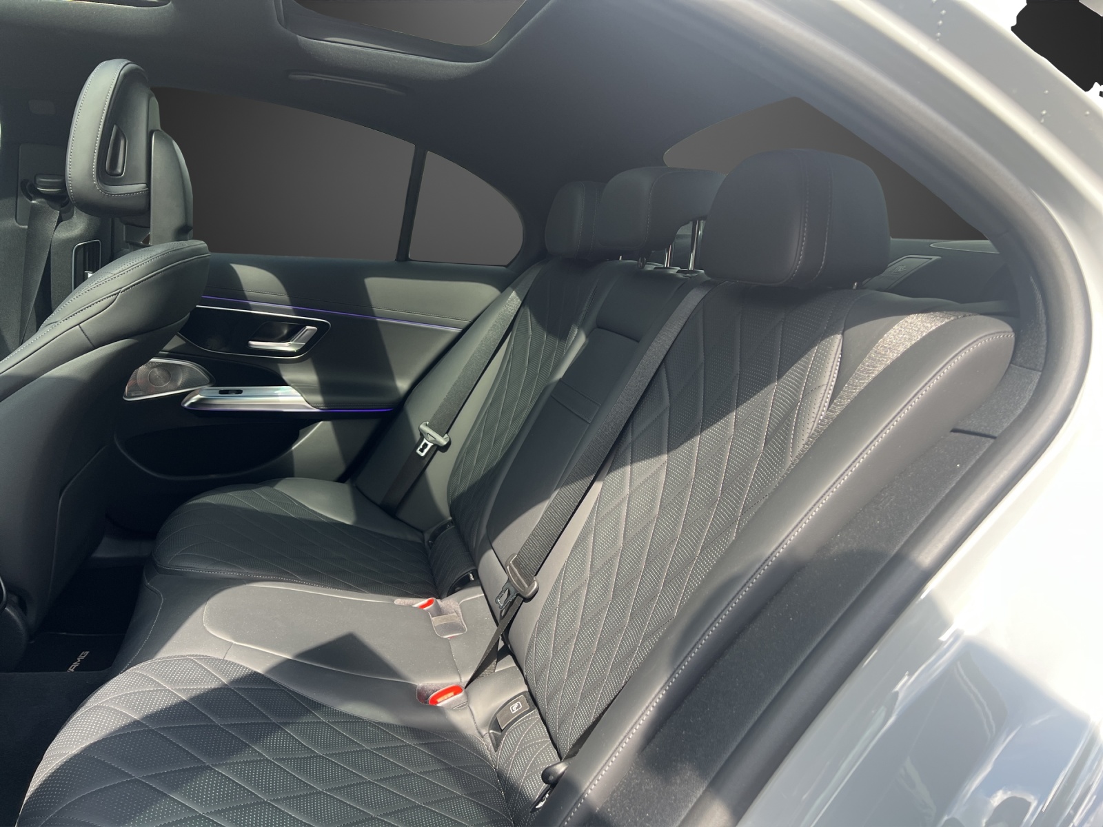 MERCEDES-BENZ E 220 d 4Matic 9G-Tronic-image-11