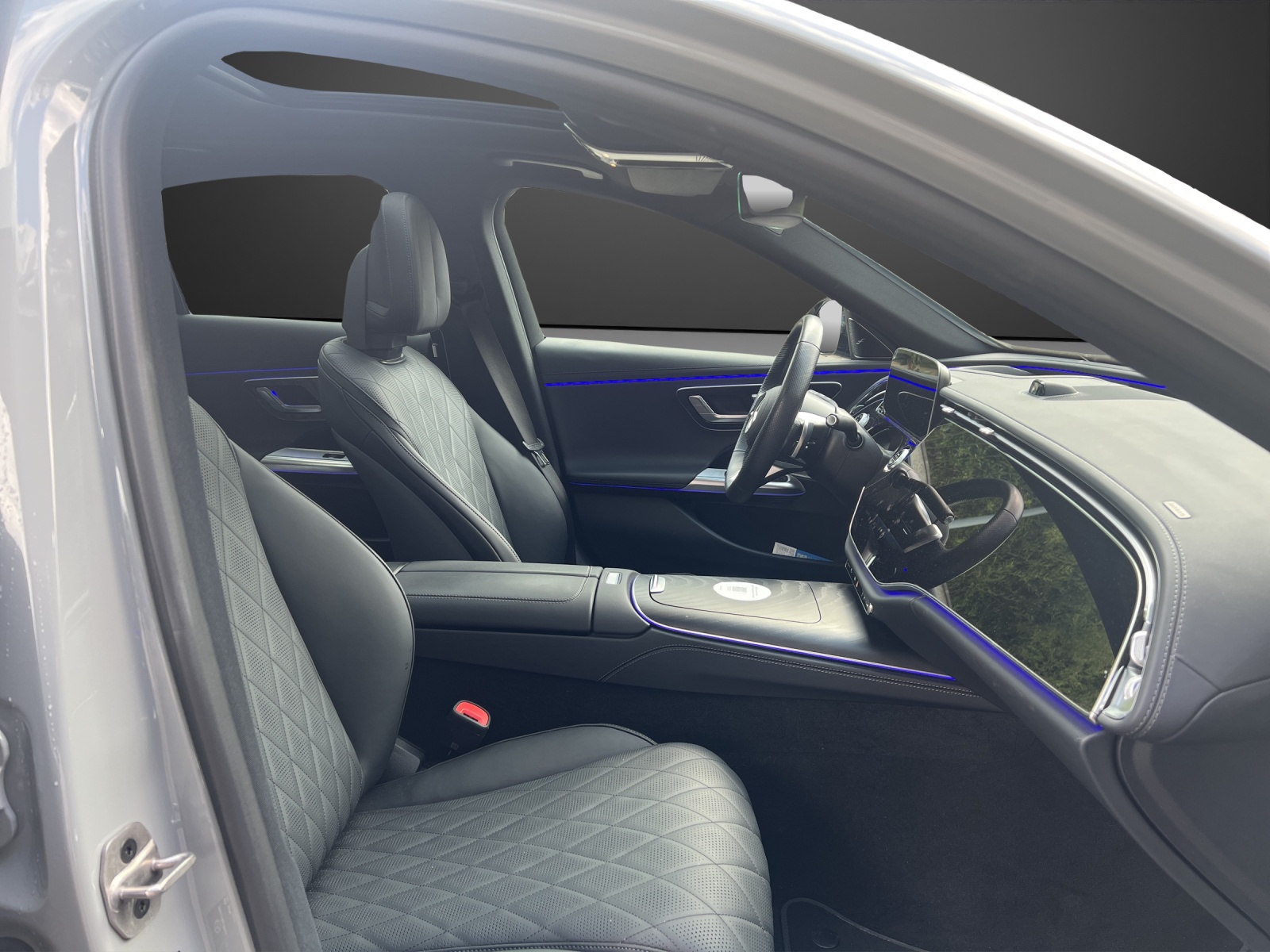 MERCEDES-BENZ E 220 d 4Matic 9G-Tronic-image-12