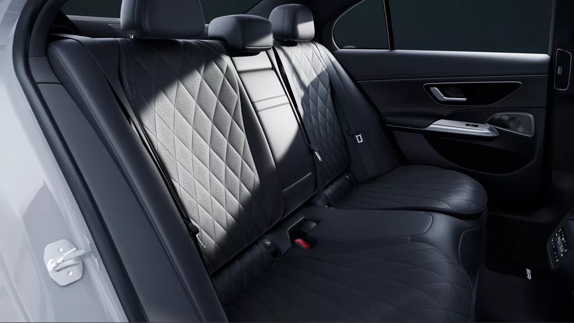 MERCEDES-BENZ E 220 d 4Matic 9G-Tronic-image-6