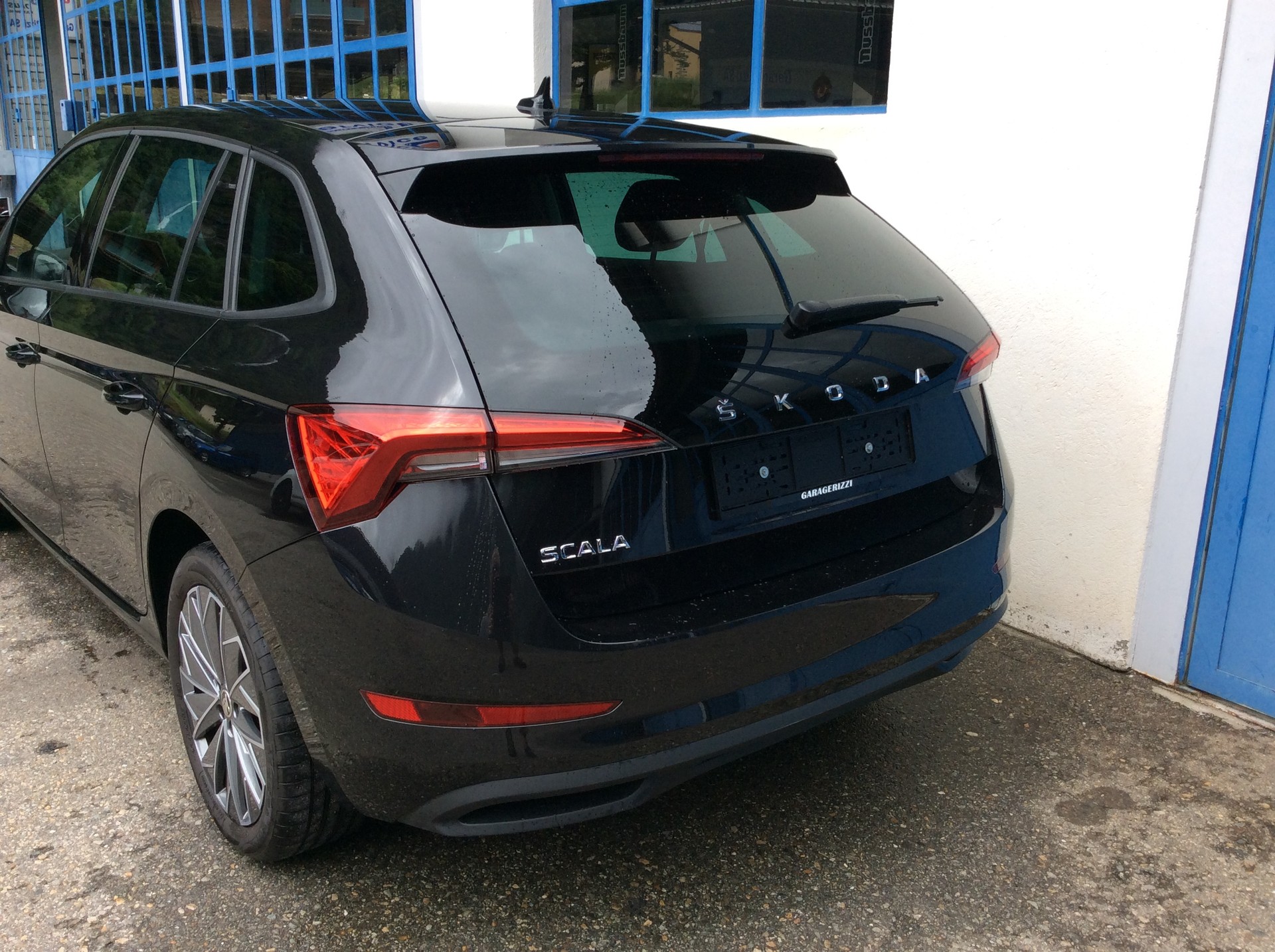 SKODA Scala 1.0 TSI Tour DSG-image-2