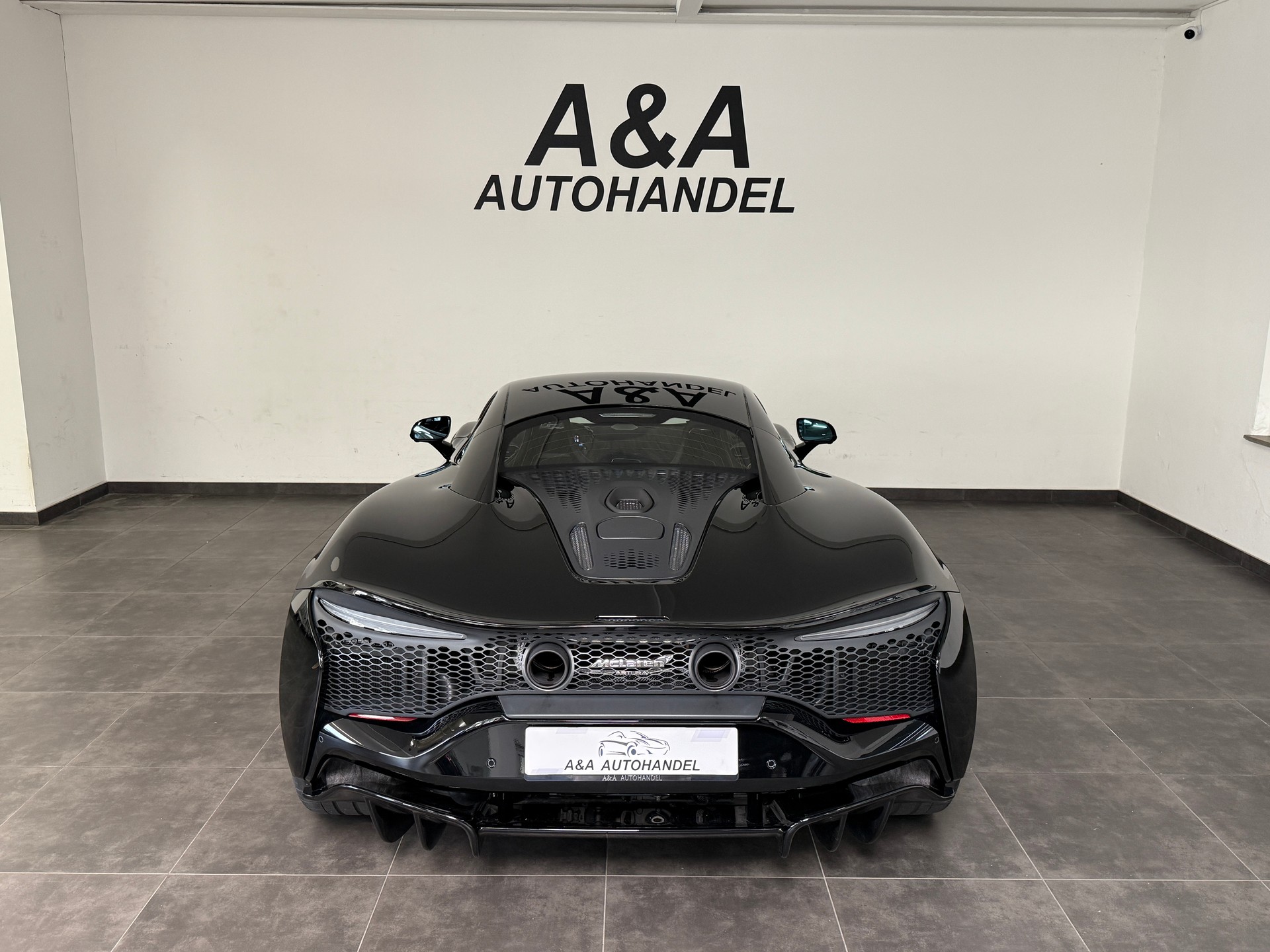 McLAREN ARTURA 3.0 V6-image-4