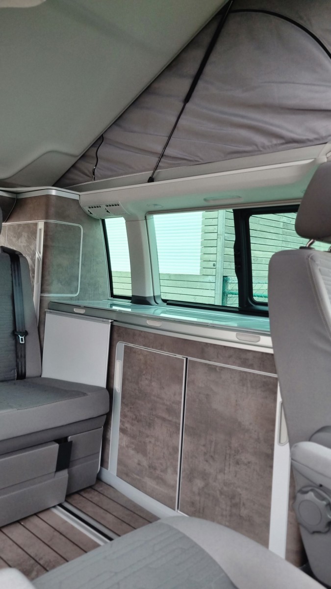VW T6.1 California 2.0 TDI Ocean DSG-image-9