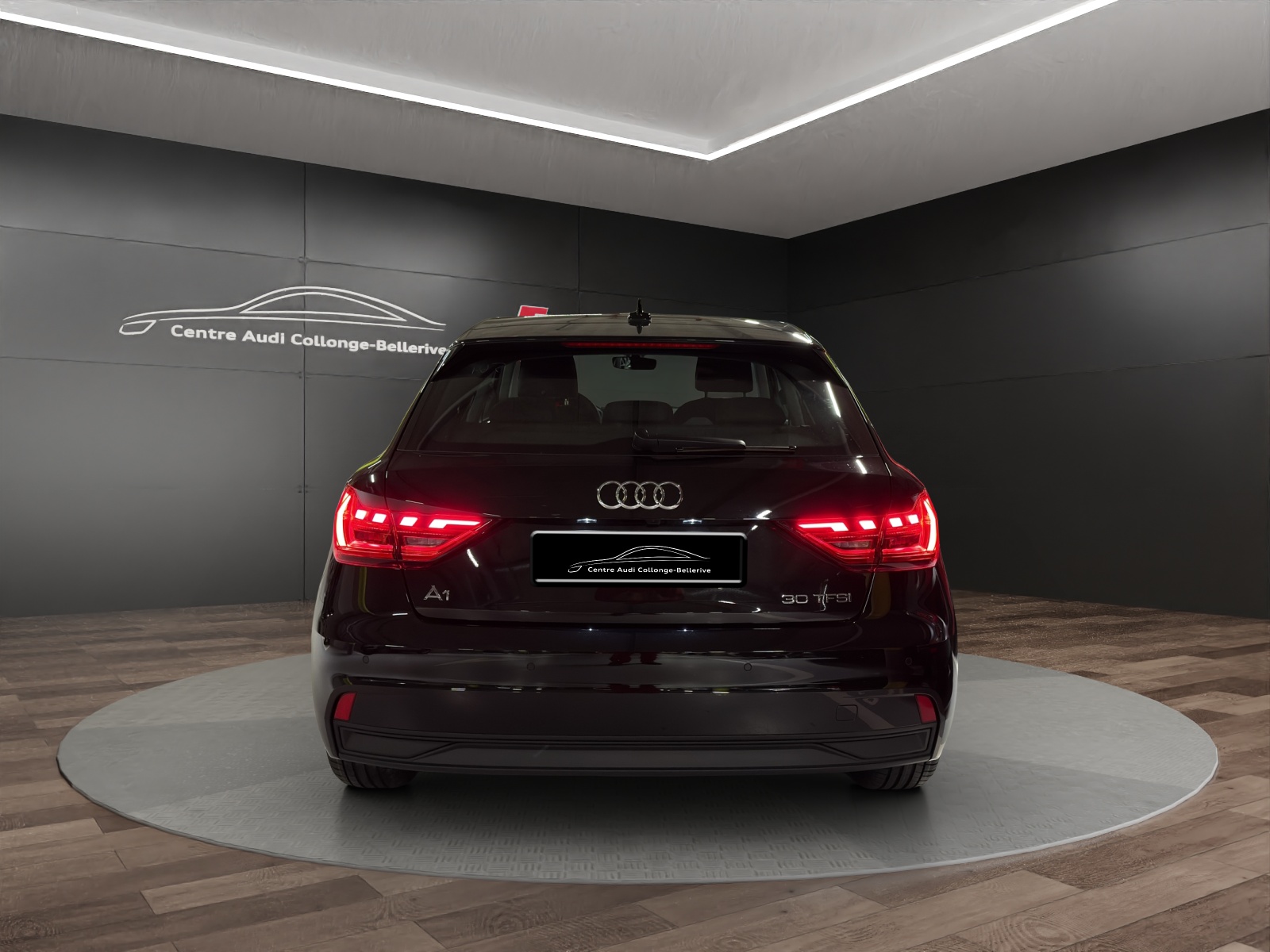 AUDI A1 Sportback 30 TFSI Attraction S-tronic-image-4